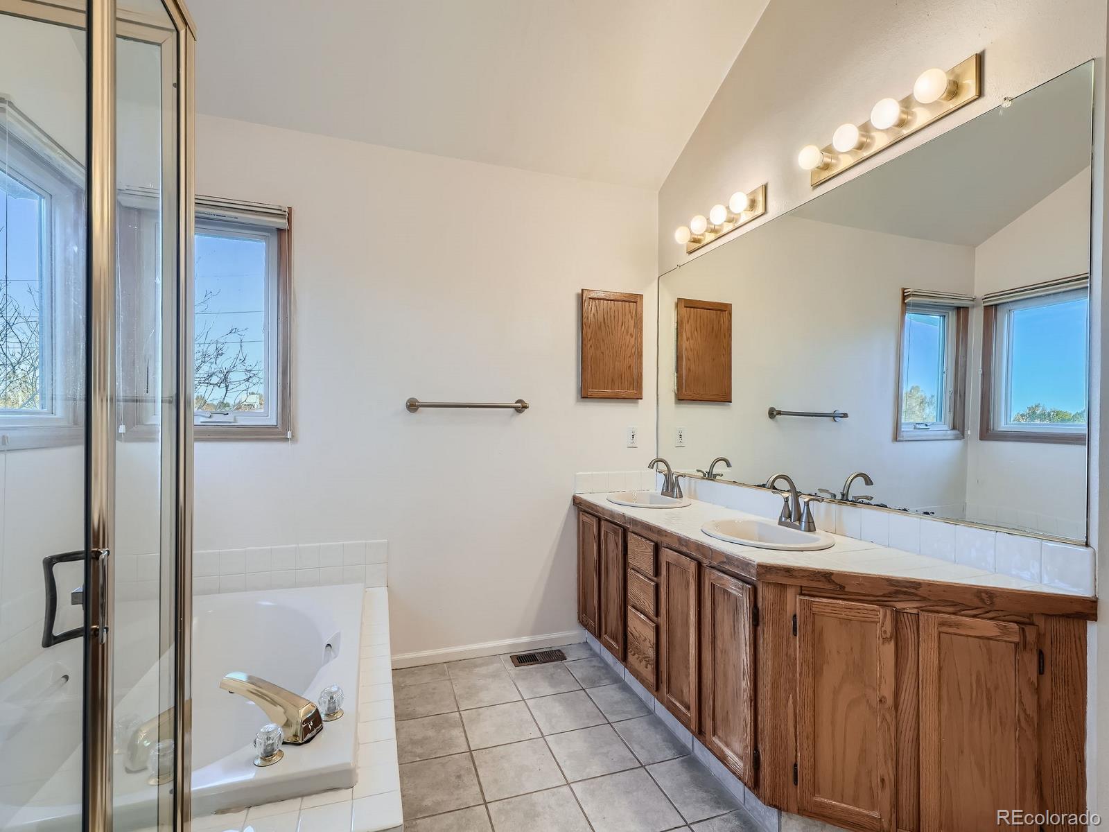 MLS Image #24 for 3302 s tulare circle,denver, Colorado