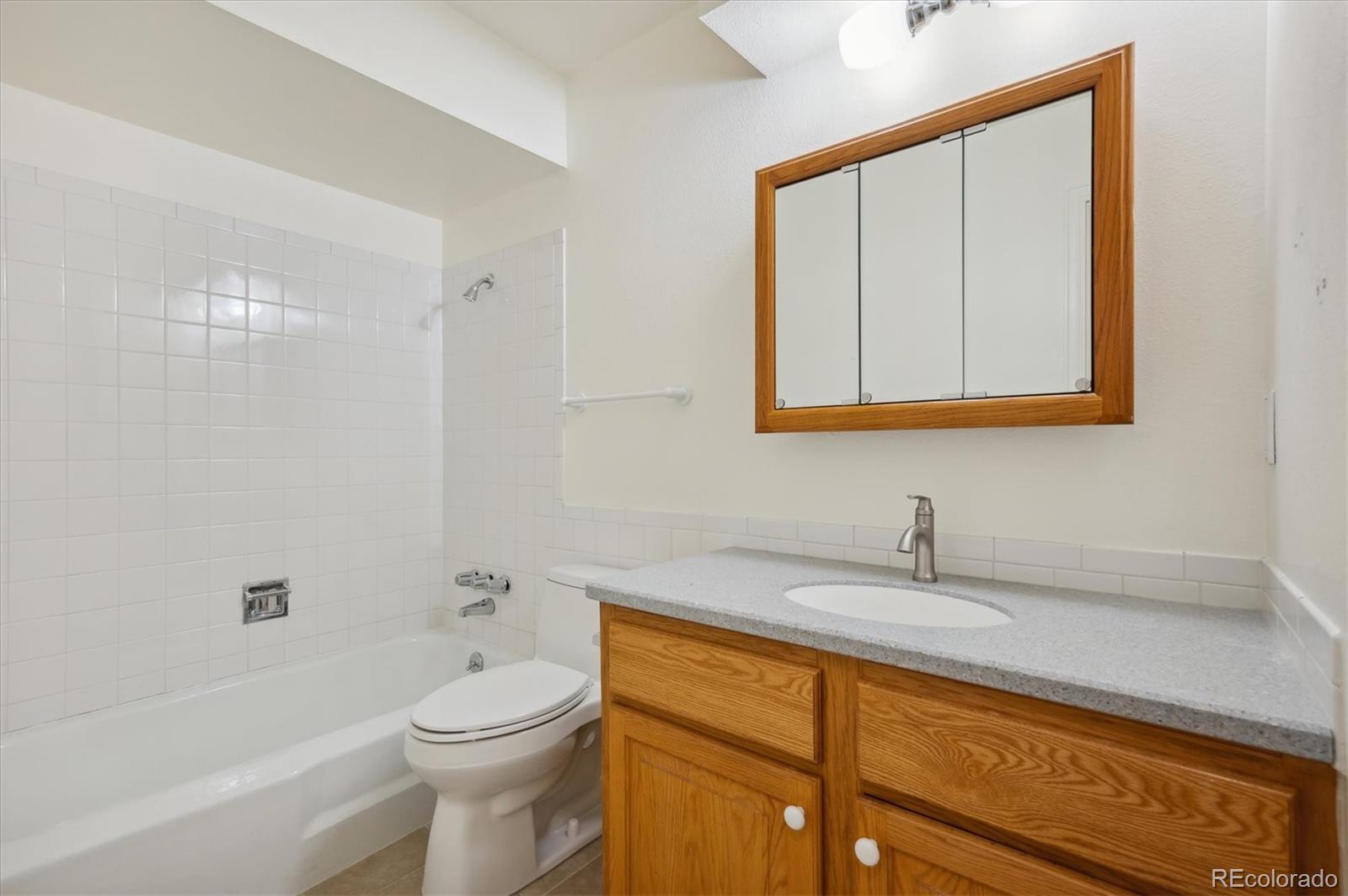 MLS Image #32 for 4162 s vrain street,denver, Colorado