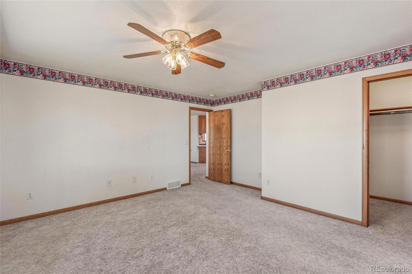 MLS Image #16 for 55  cook court,hudson, Colorado