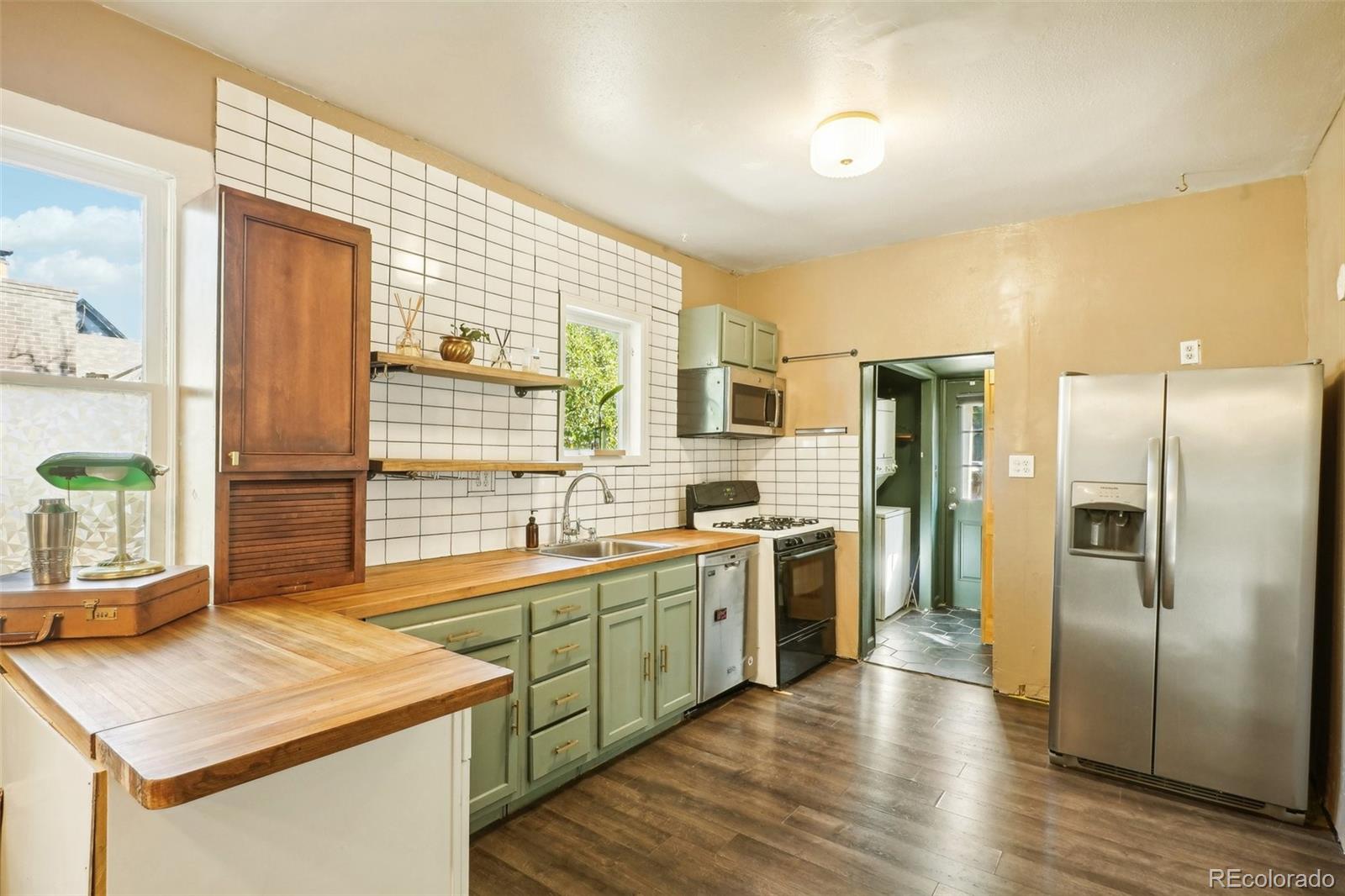 MLS Image #13 for 3930  sheridan boulevard,denver, Colorado