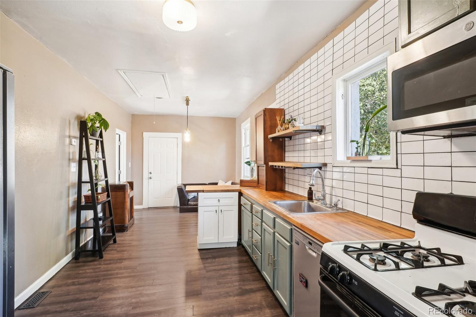 MLS Image #16 for 3930  sheridan boulevard,denver, Colorado