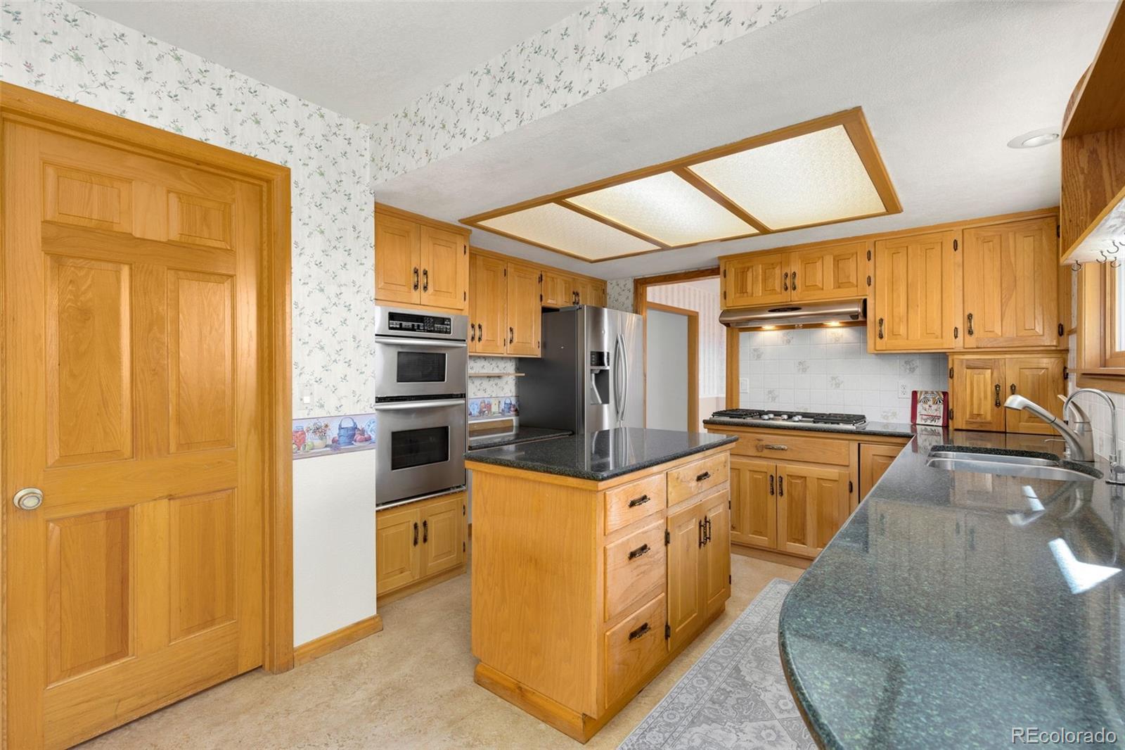 MLS Image #12 for 1233  twin peaks circle,longmont, Colorado