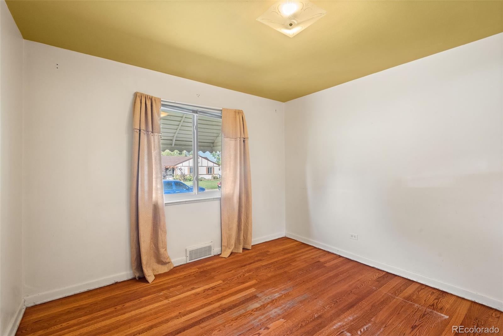 MLS Image #18 for 3530  ivanhoe street,denver, Colorado