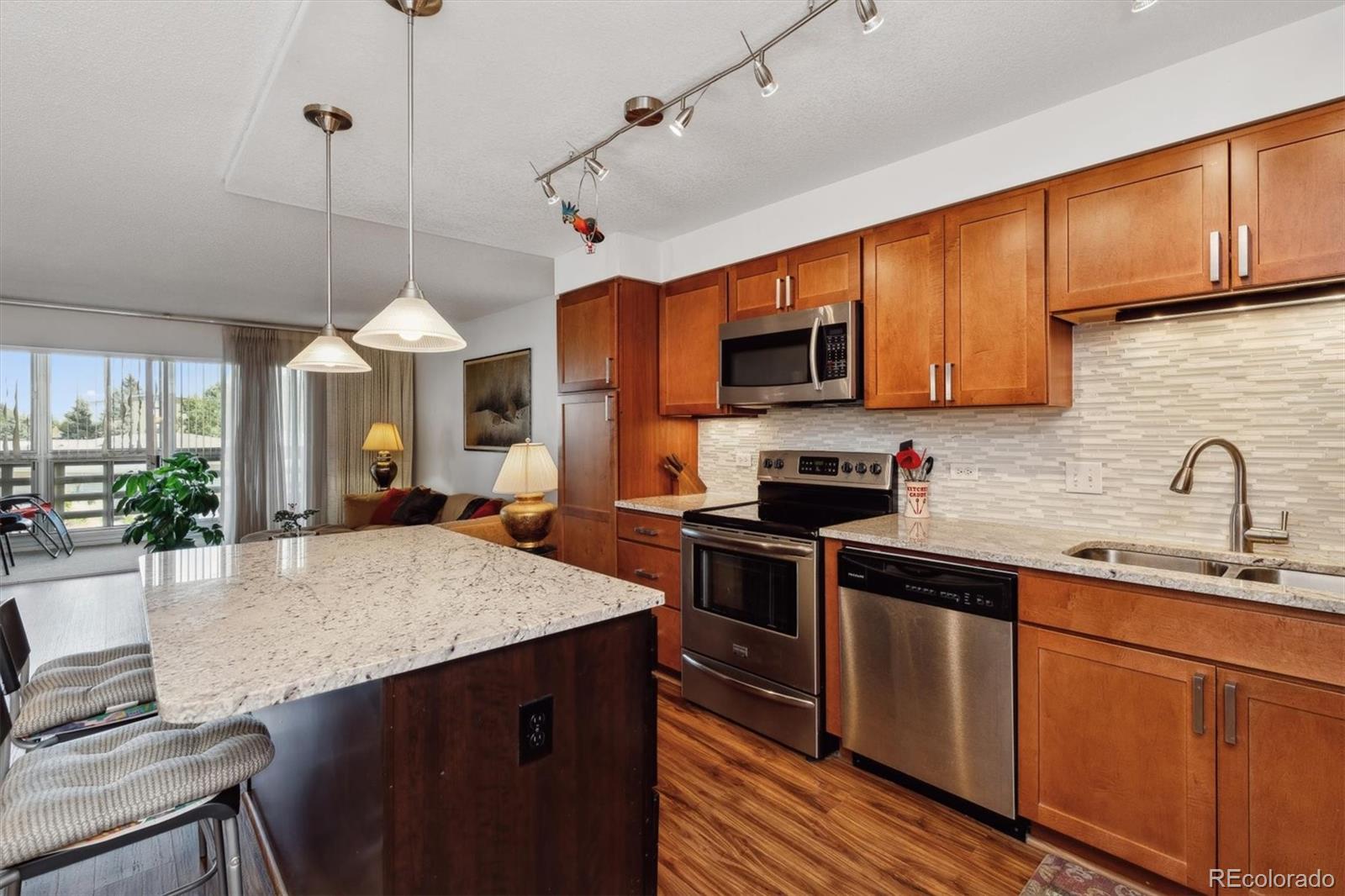 MLS Image #5 for 725 s alton way,denver, Colorado