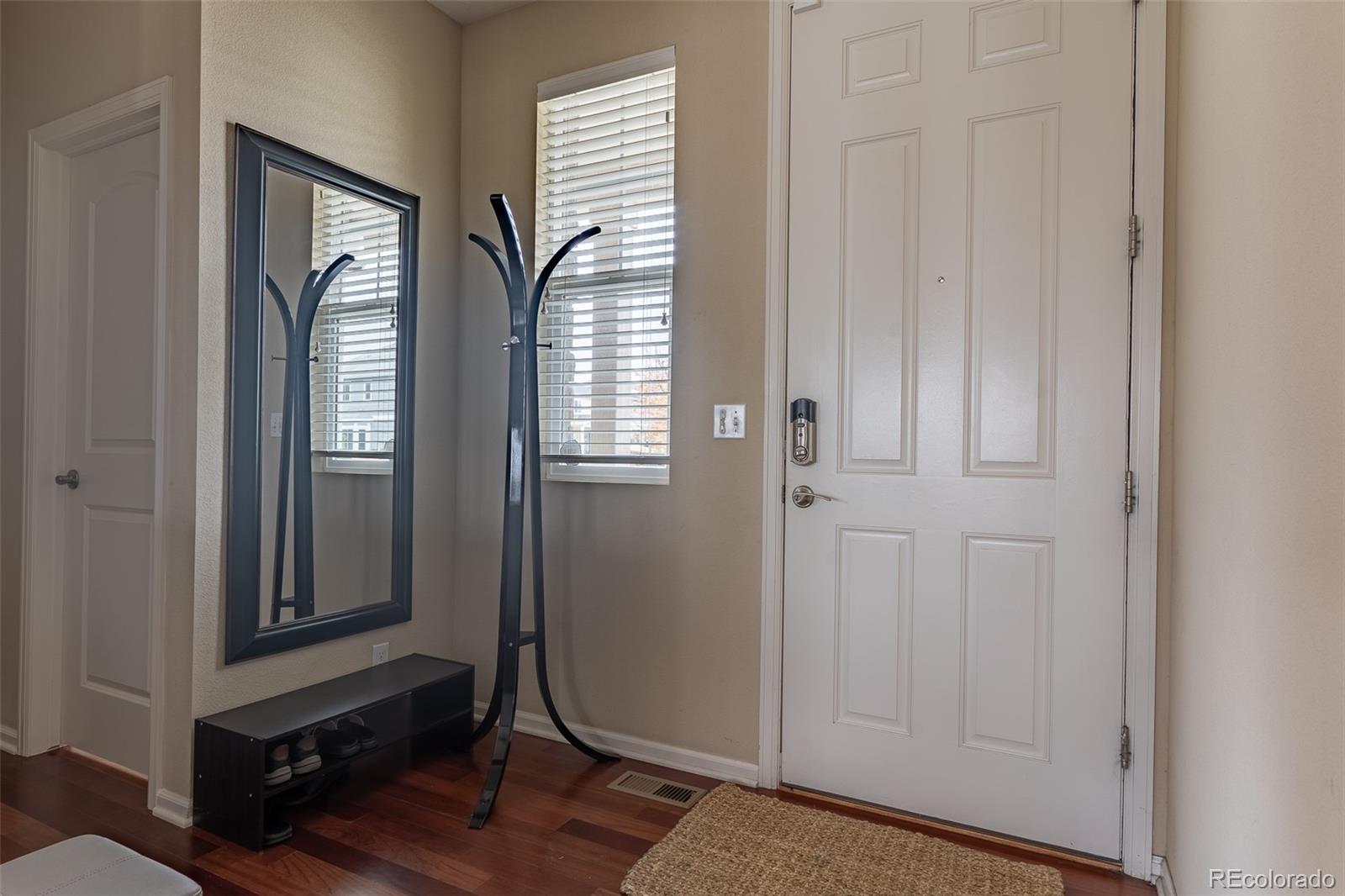 MLS Image #14 for 25309 e lake place,aurora, Colorado