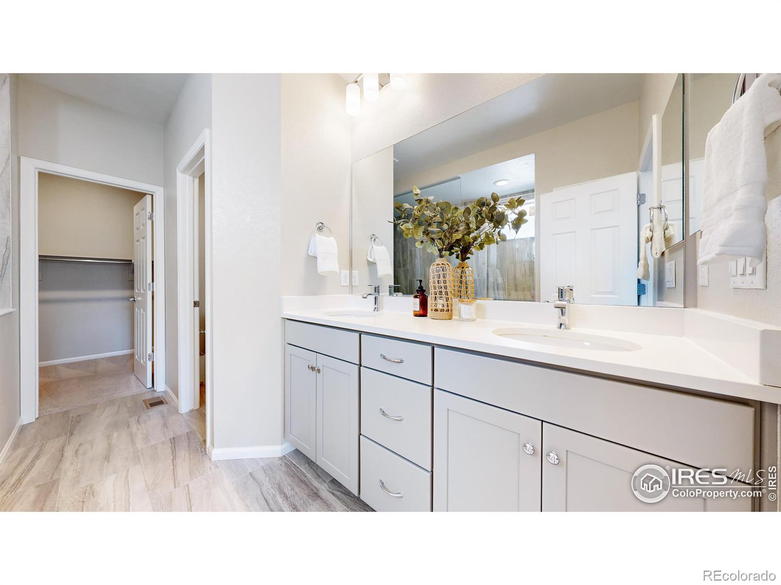 MLS Image #15 for 3107  deering lake drive,loveland, Colorado