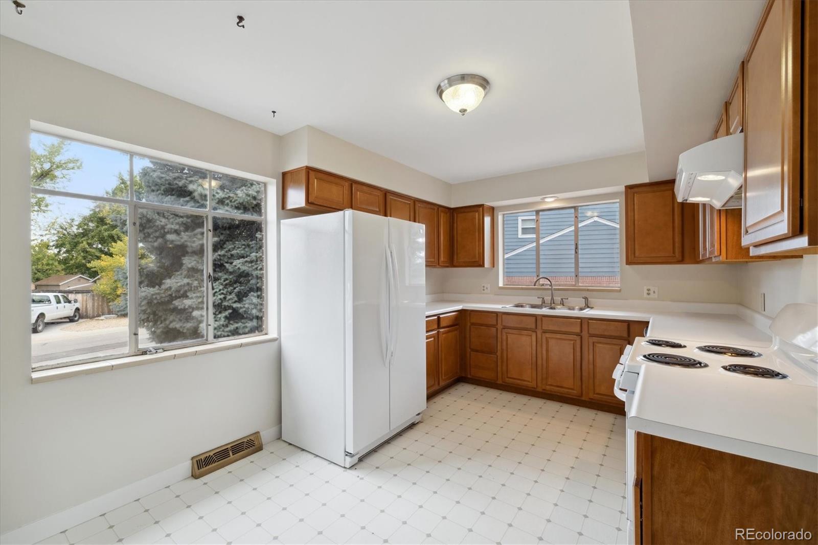 MLS Image #12 for 3585 e arapahoe place,centennial, Colorado