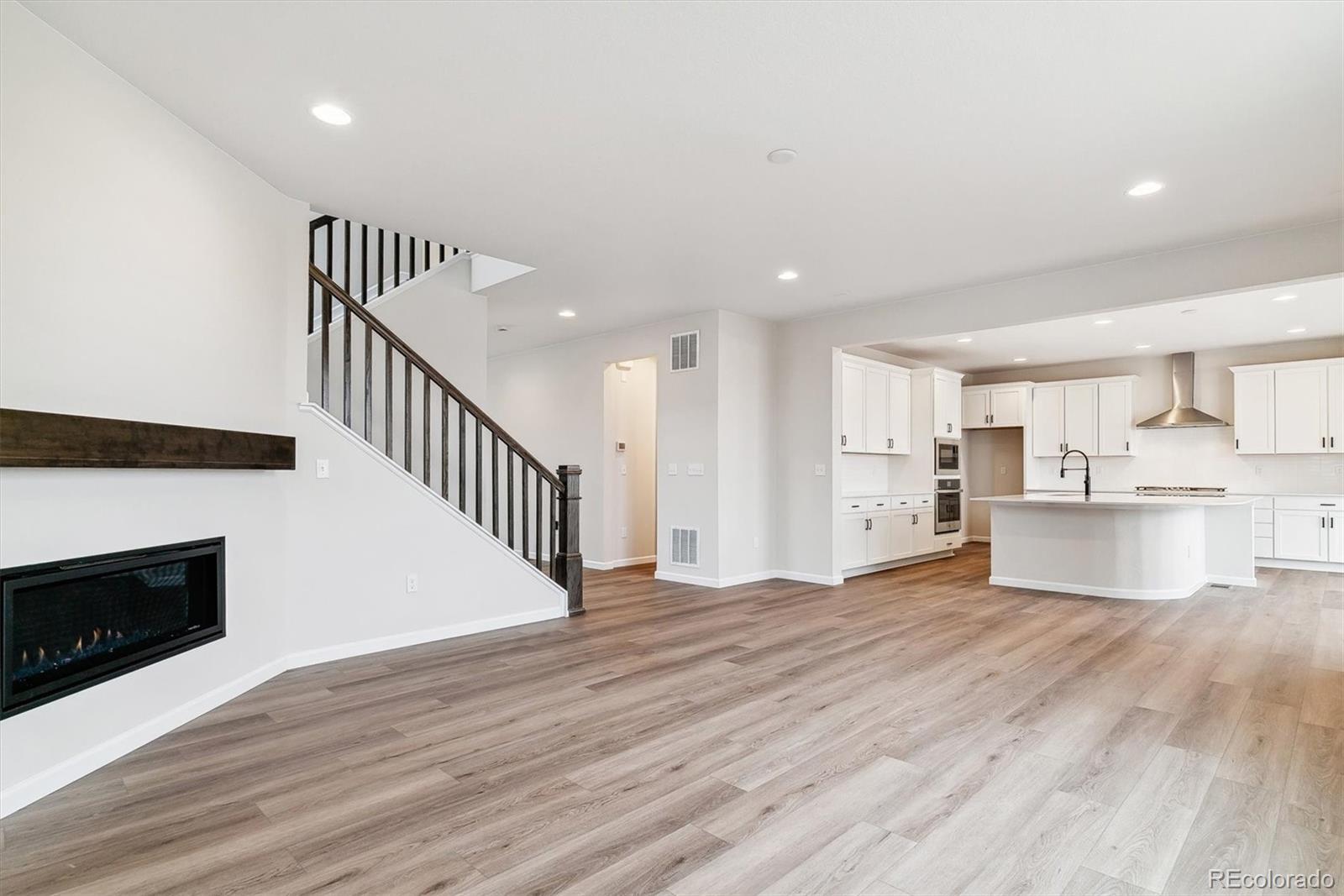 MLS Image #7 for 3817 n elk street,aurora, Colorado