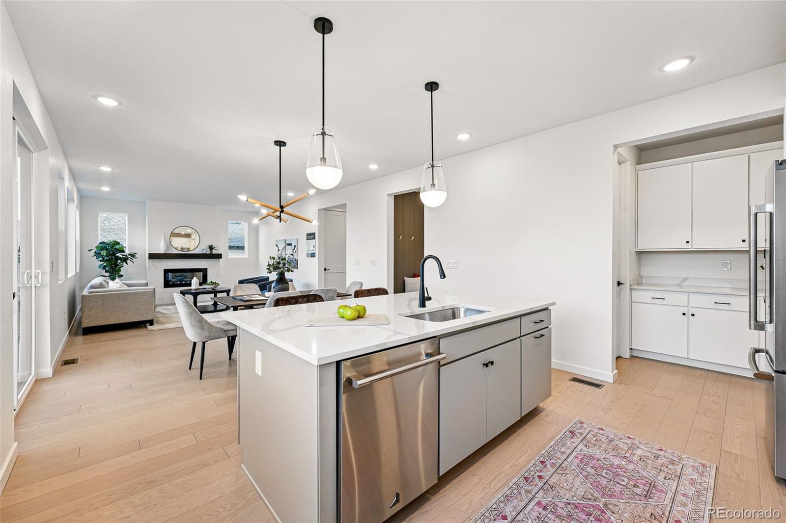 MLS Image #10 for 972  arapahoe circle,louisville, Colorado