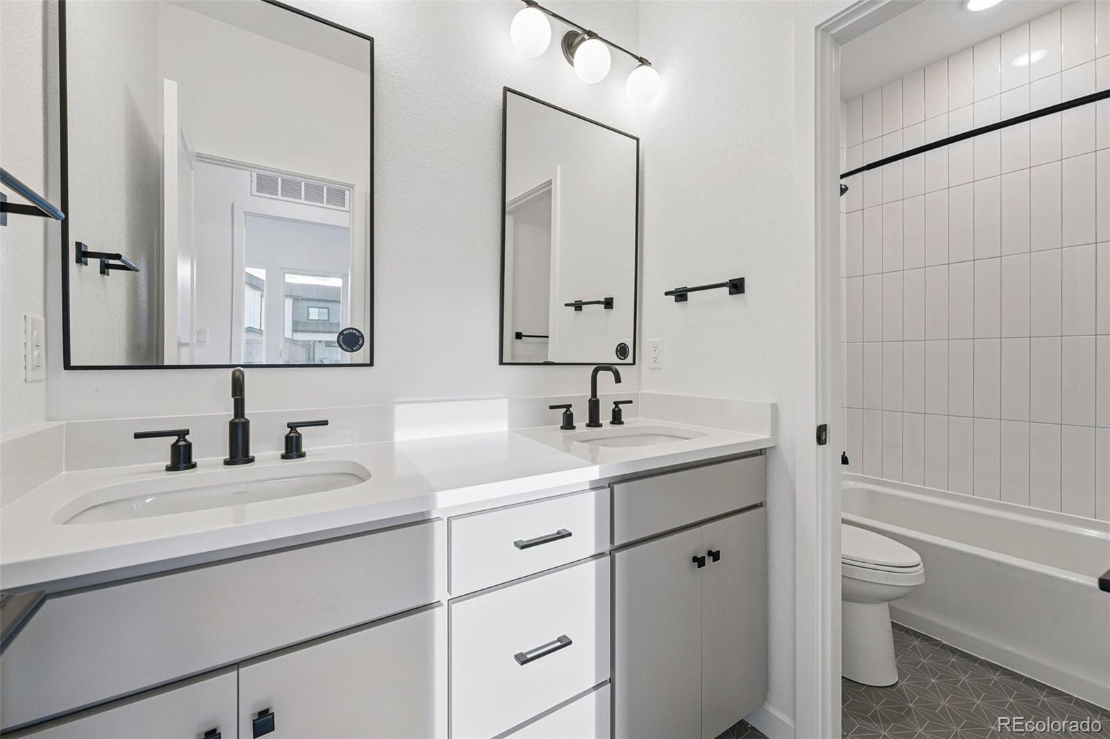 MLS Image #41 for 972  arapahoe circle,louisville, Colorado