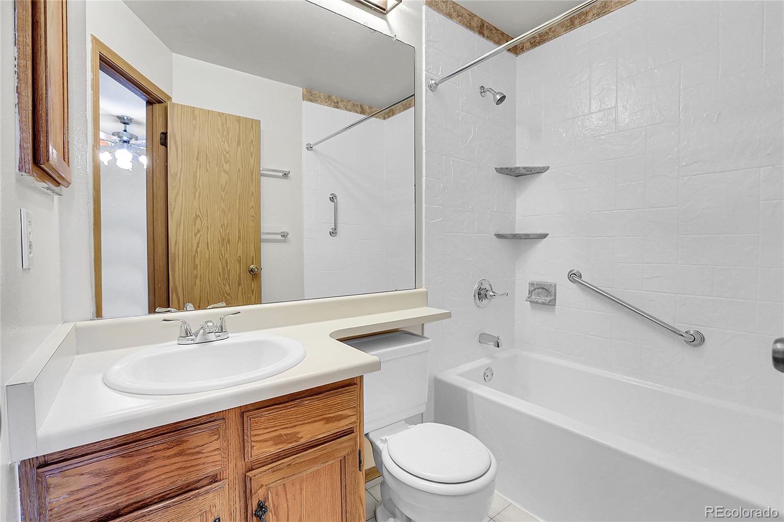 MLS Image #19 for 1699 s trenton street,denver, Colorado