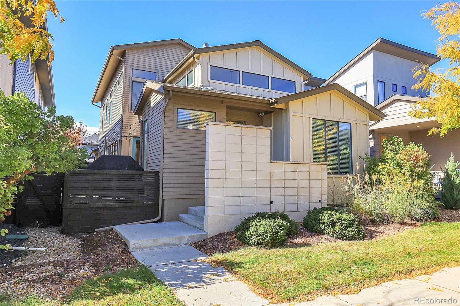 MLS Image #2 for 6711  avrum drive,denver, Colorado