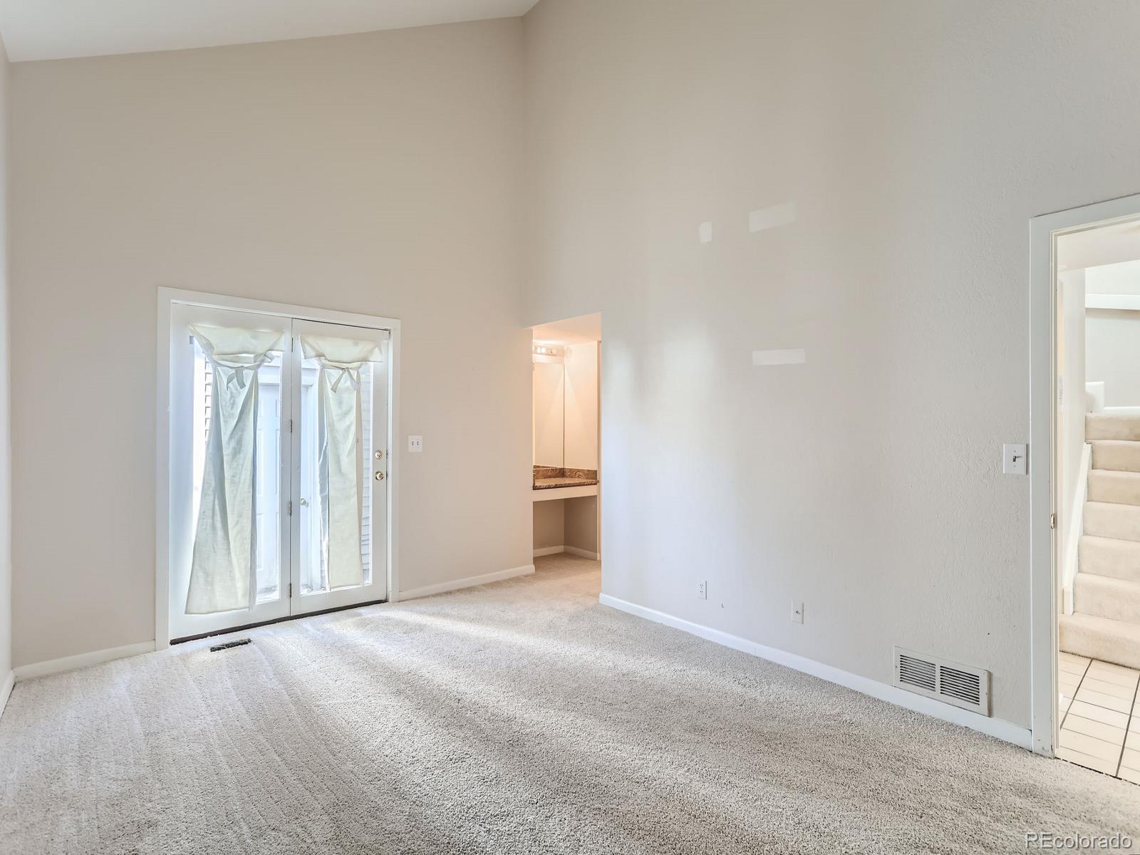 MLS Image #12 for 2275 s yosemite circle ,denver, Colorado