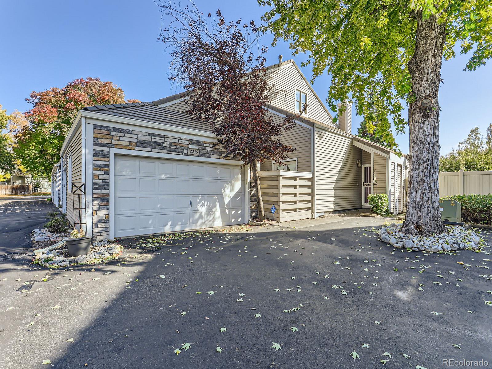 MLS Image #2 for 2275 s yosemite circle ,denver, Colorado