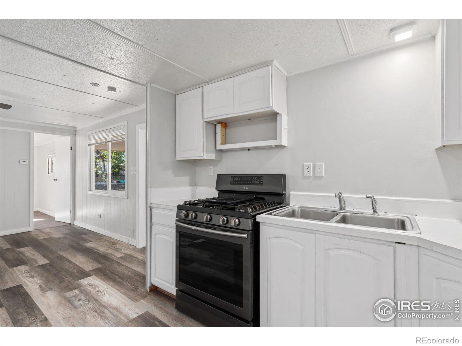 MLS Image #9 for 4804  badlands court,greeley, Colorado
