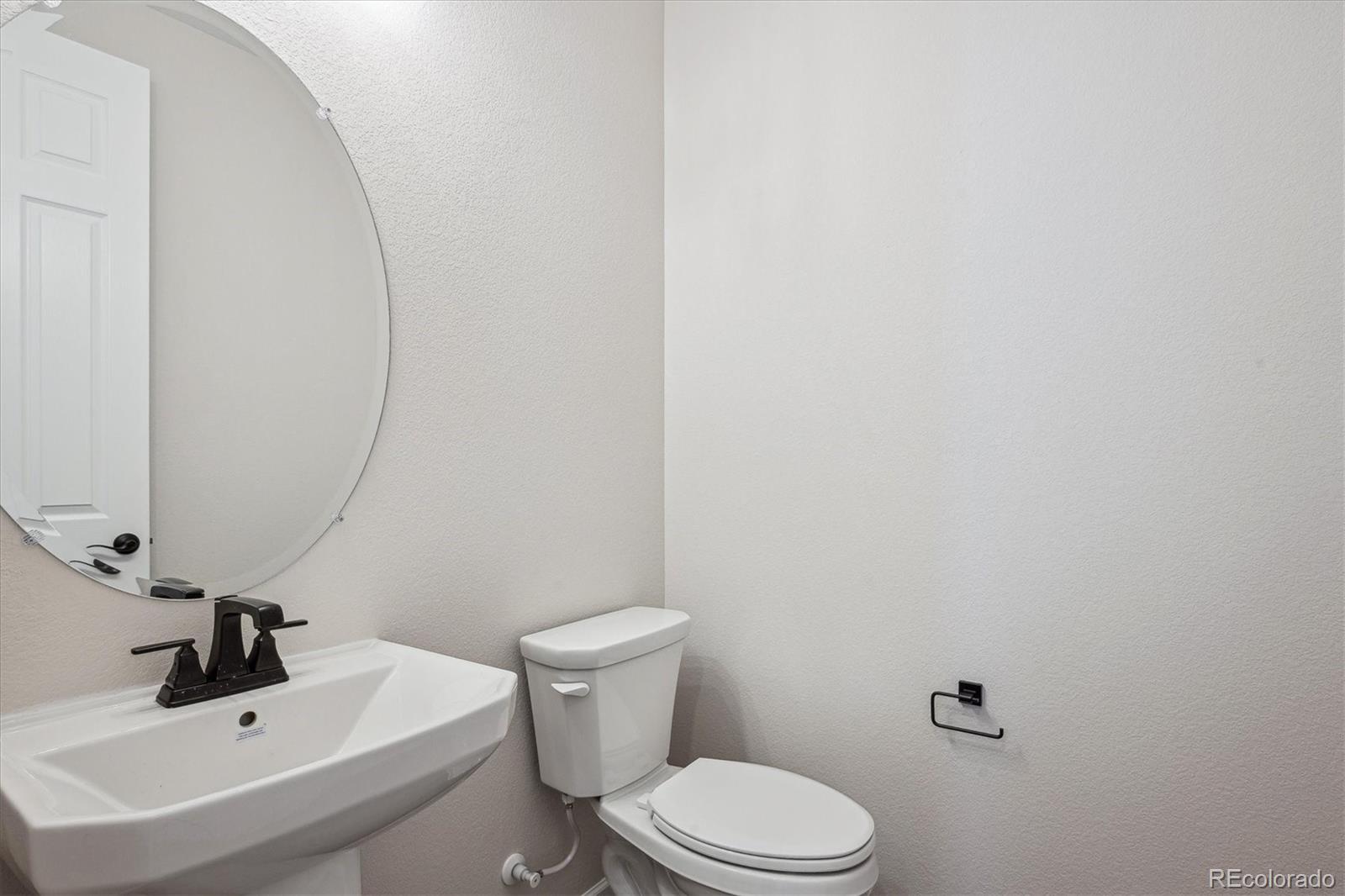MLS Image #3 for 7375 s waterloo way,aurora, Colorado