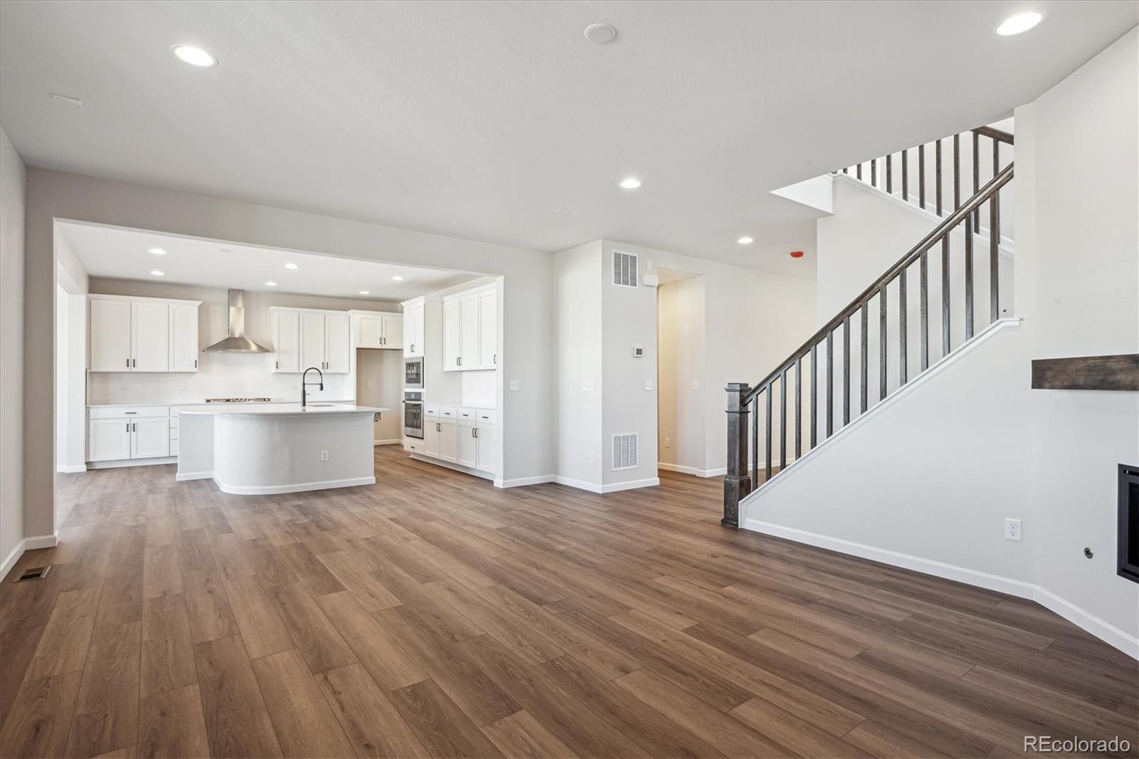 MLS Image #6 for 7375 s waterloo way,aurora, Colorado