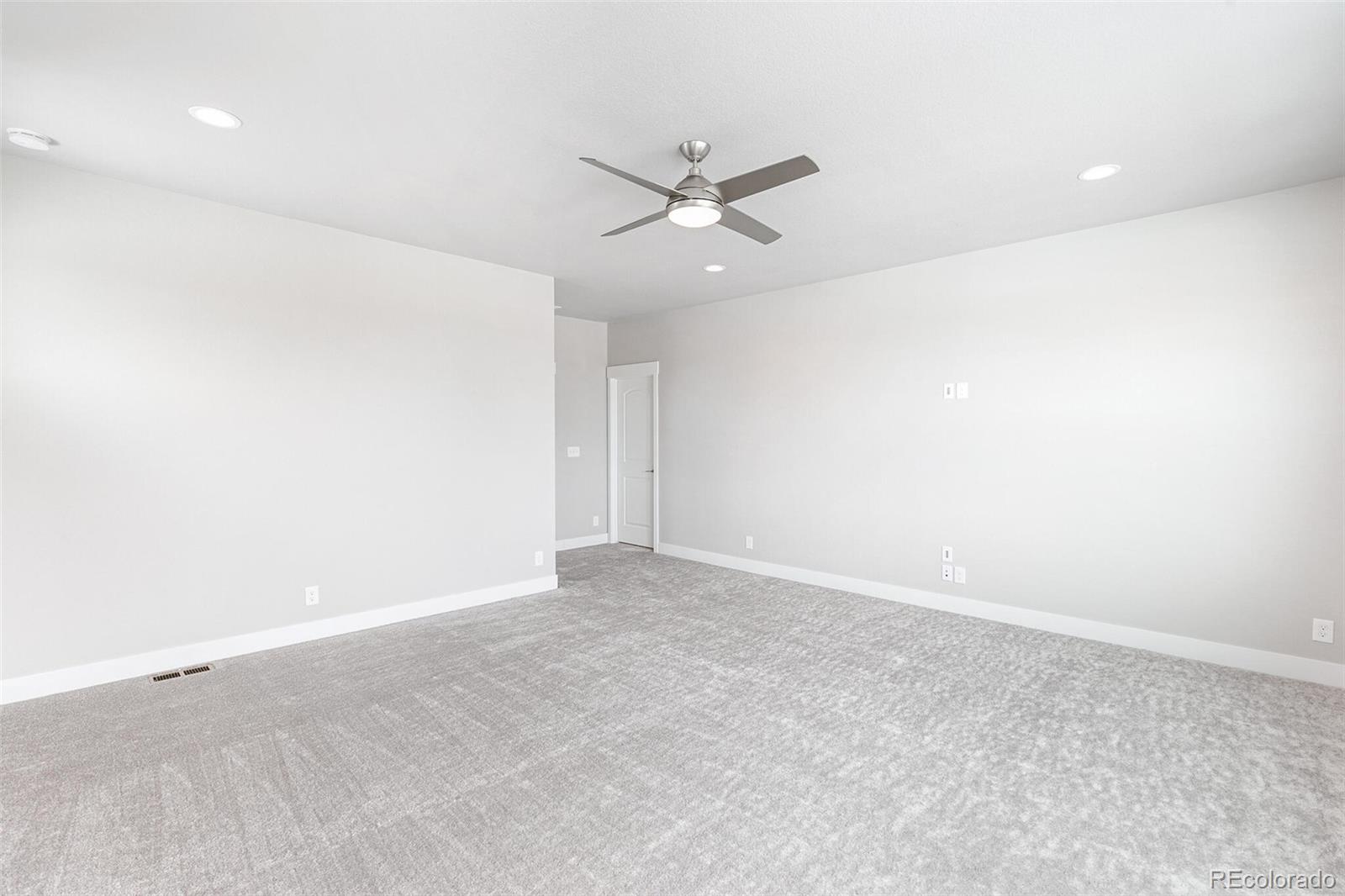 MLS Image #12 for 21025 e 61st drive,aurora, Colorado