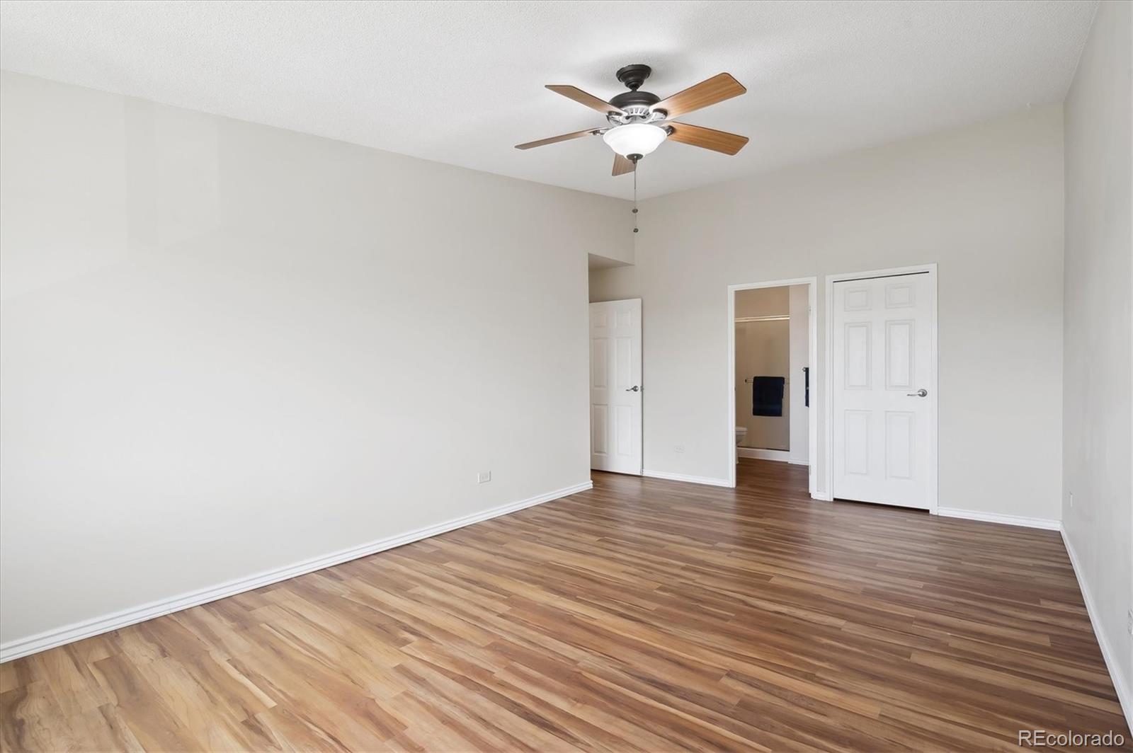MLS Image #13 for 700 s alton way,denver, Colorado