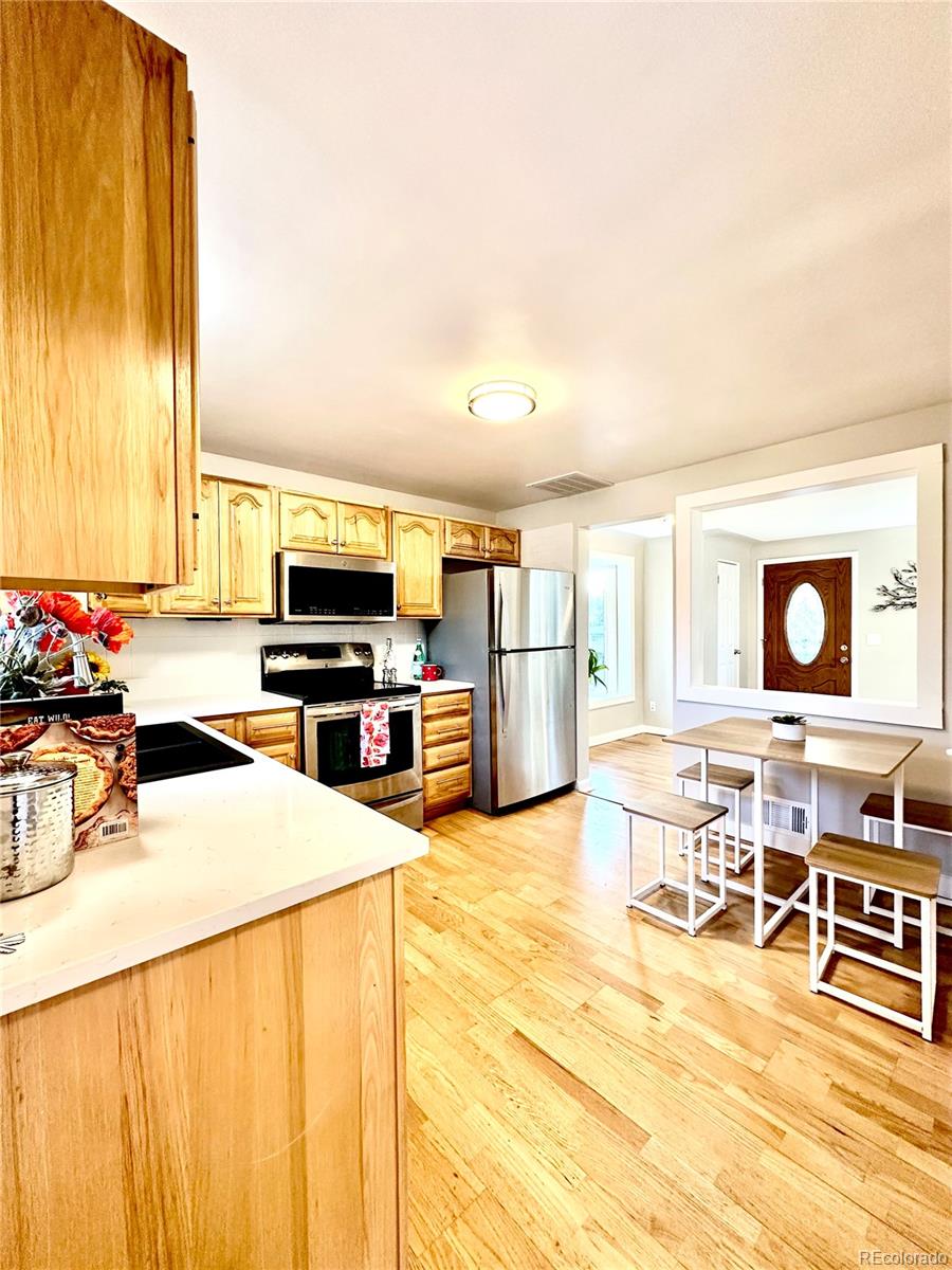 MLS Image #4 for 1682 s yates way,denver, Colorado