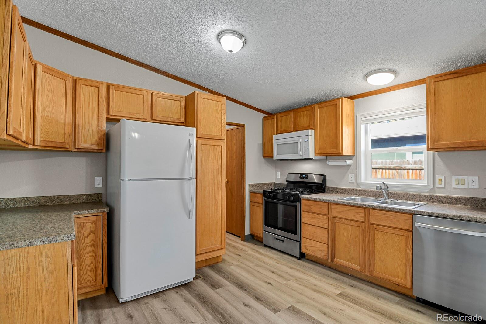 MLS Image #4 for 203  wenatchee street,lochbuie, Colorado