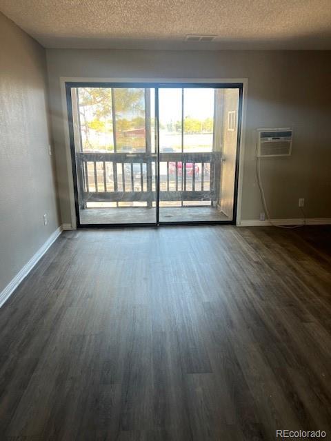 Report Image for 10742 E Exposition Avenue,Aurora, Colorado