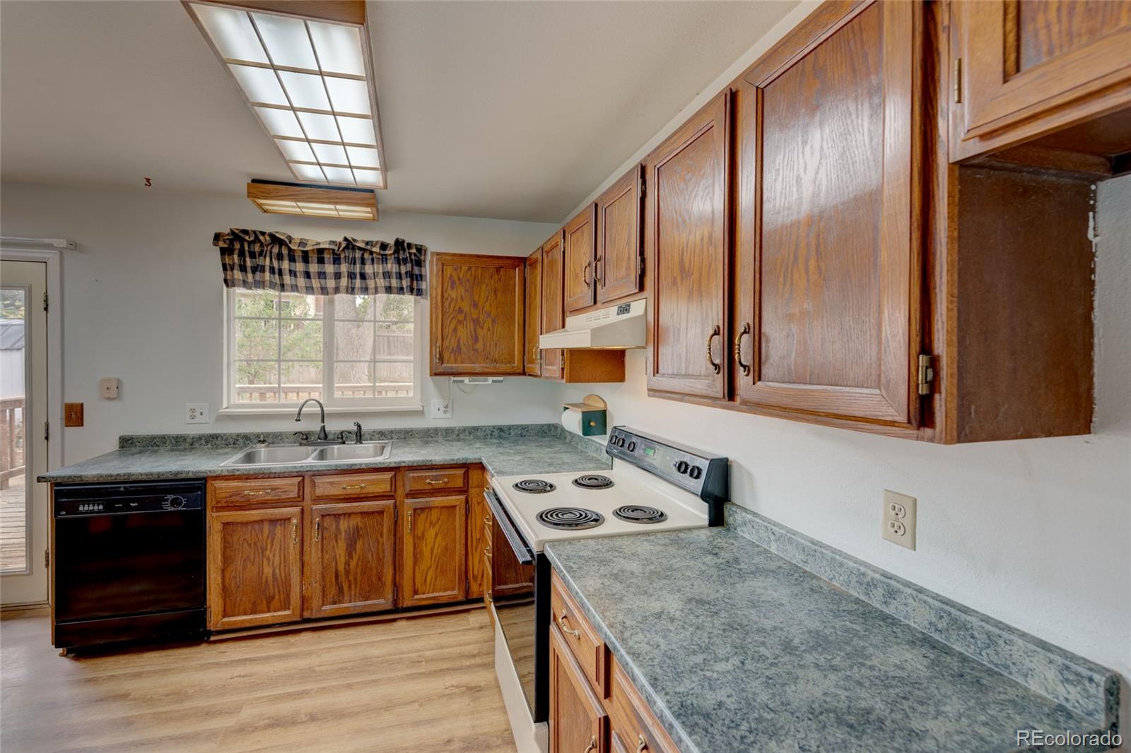 MLS Image #9 for 17828 e mexico drive,aurora, Colorado