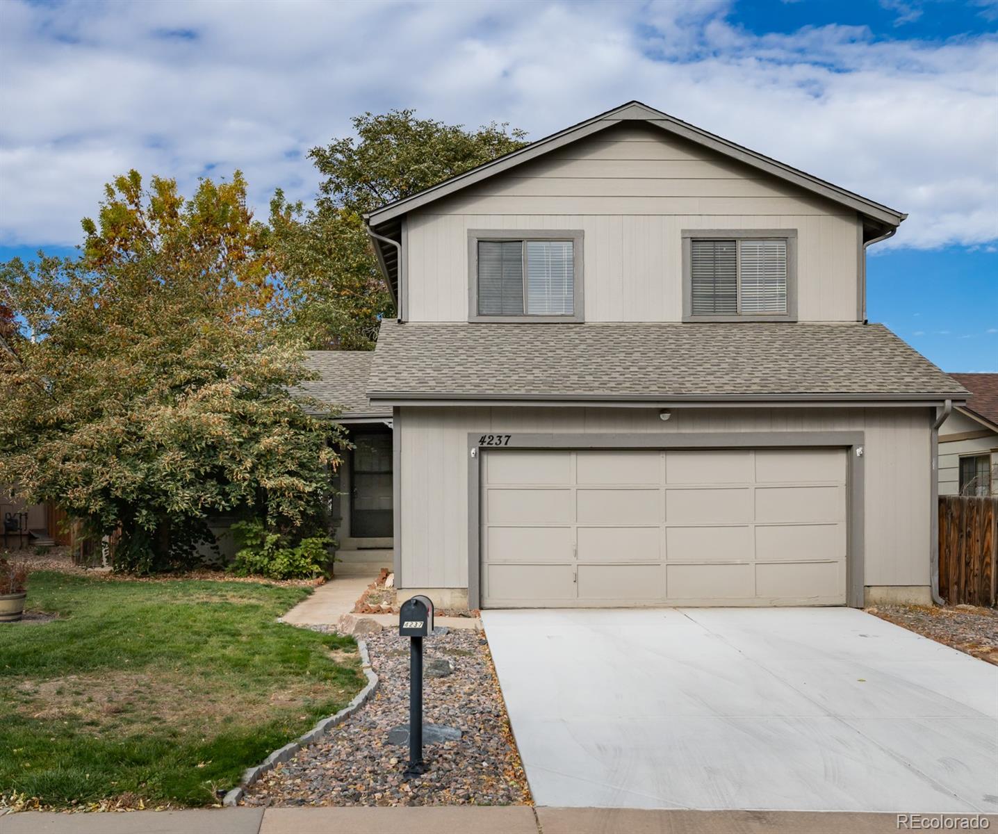 MLS Image #0 for 4237 s naples way,aurora, Colorado