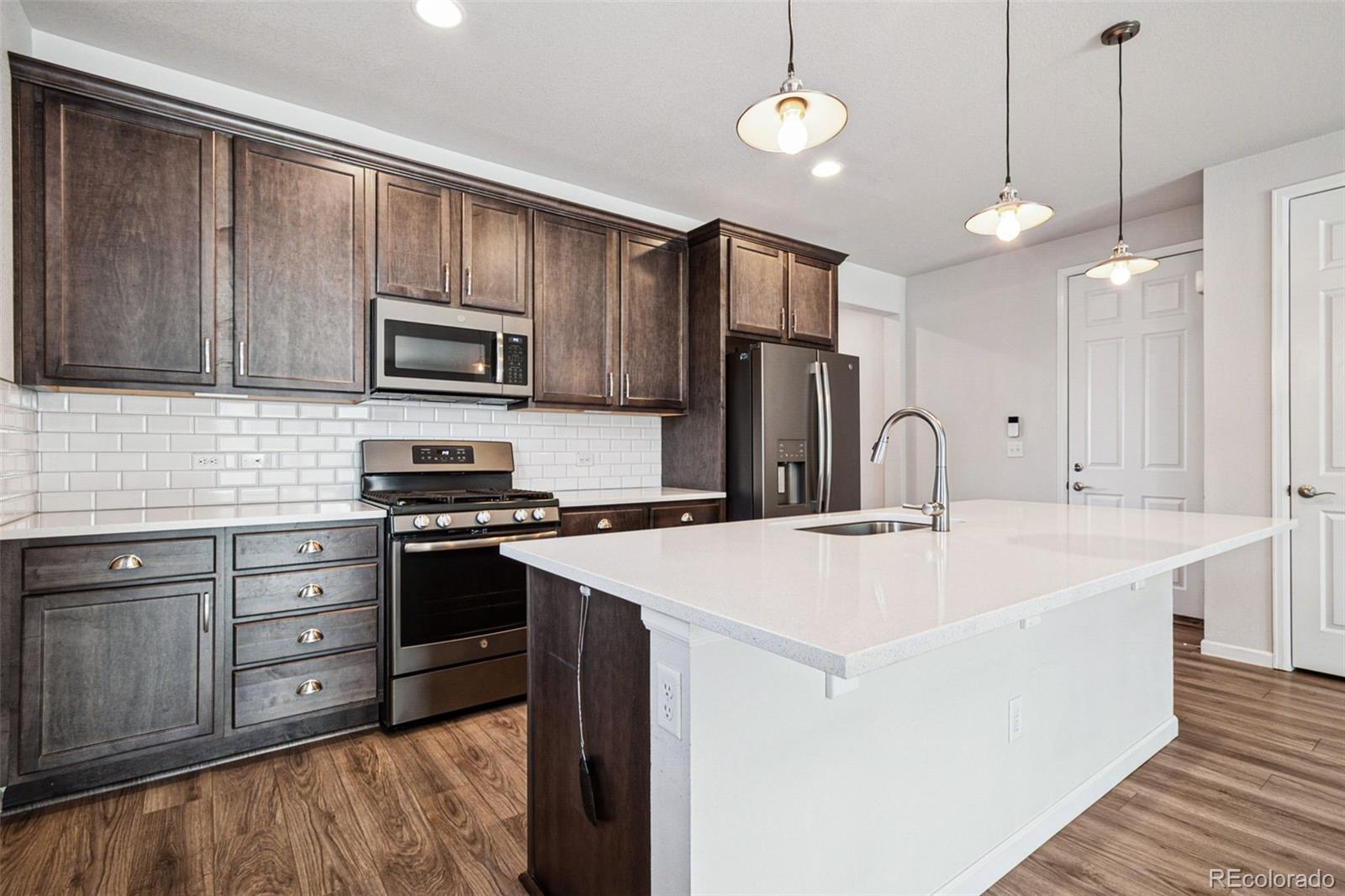 MLS Image #5 for 27862 e 9th drive,aurora, Colorado