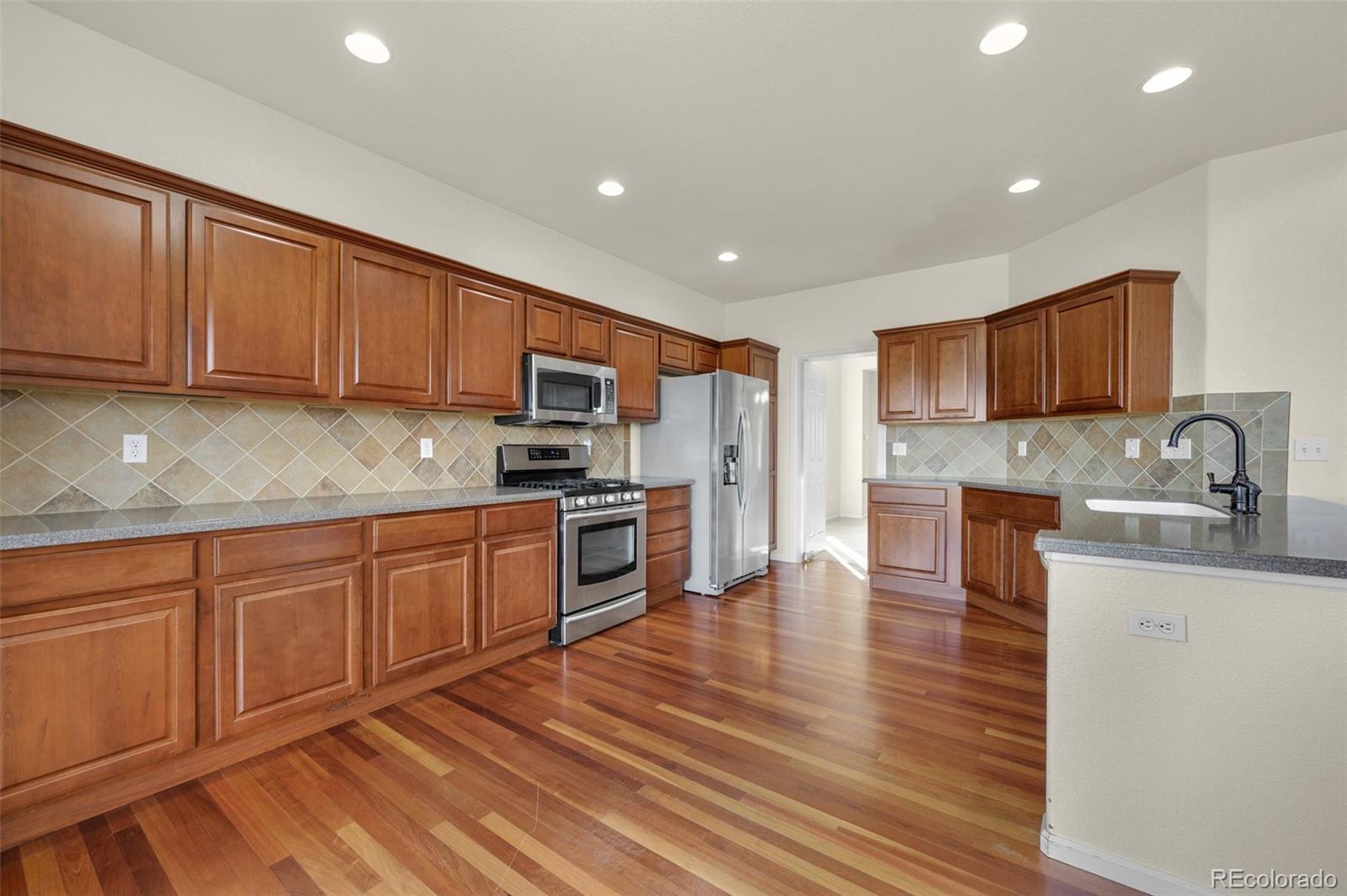 MLS Image #10 for 7814  creekfront drive,fountain, Colorado