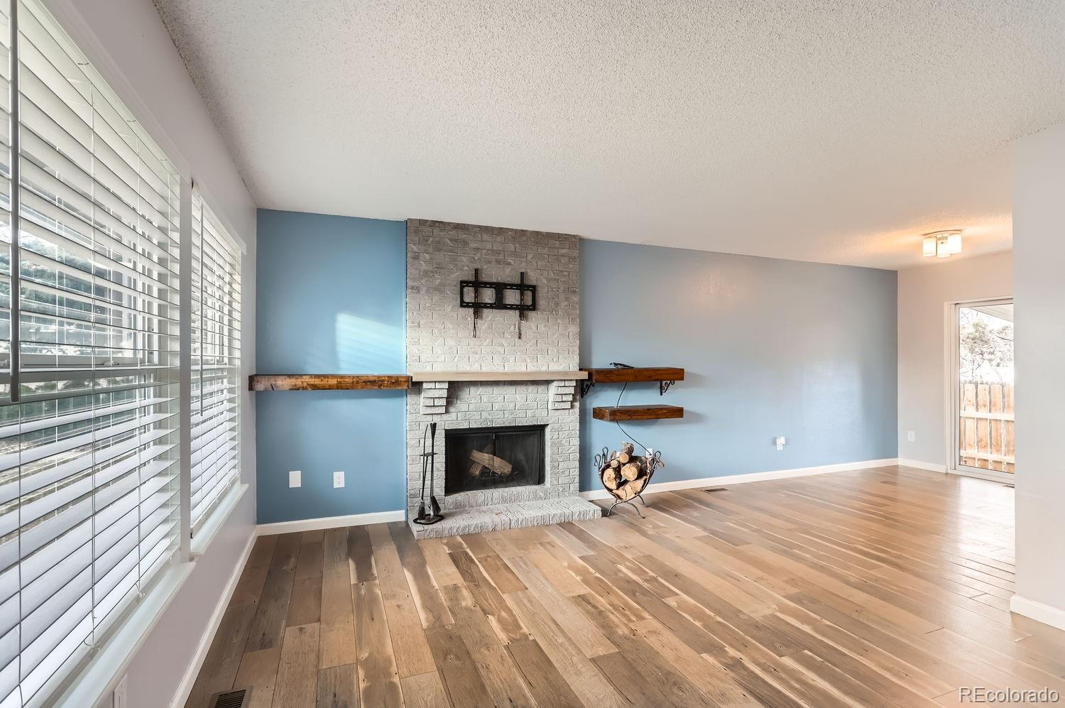 MLS Image #4 for 16181 e oxford drive,aurora, Colorado