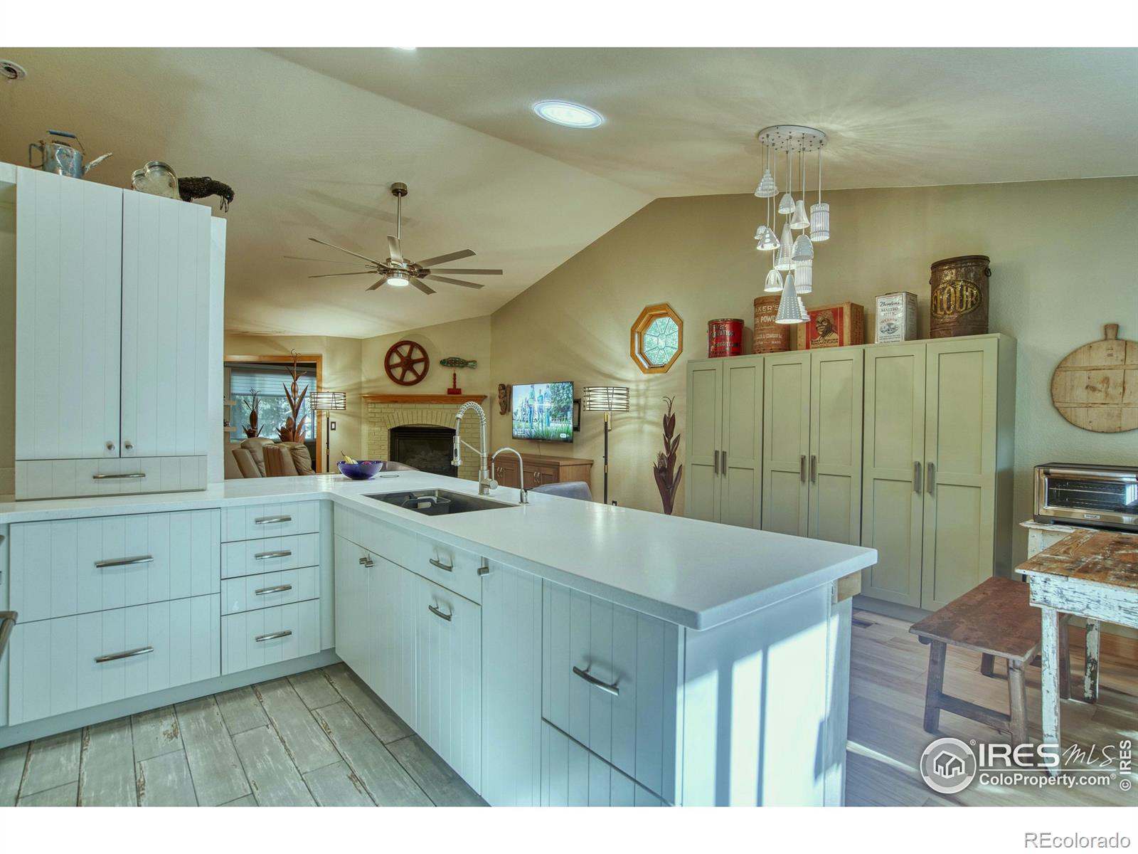 MLS Image #11 for 2300  stuart street,longmont, Colorado