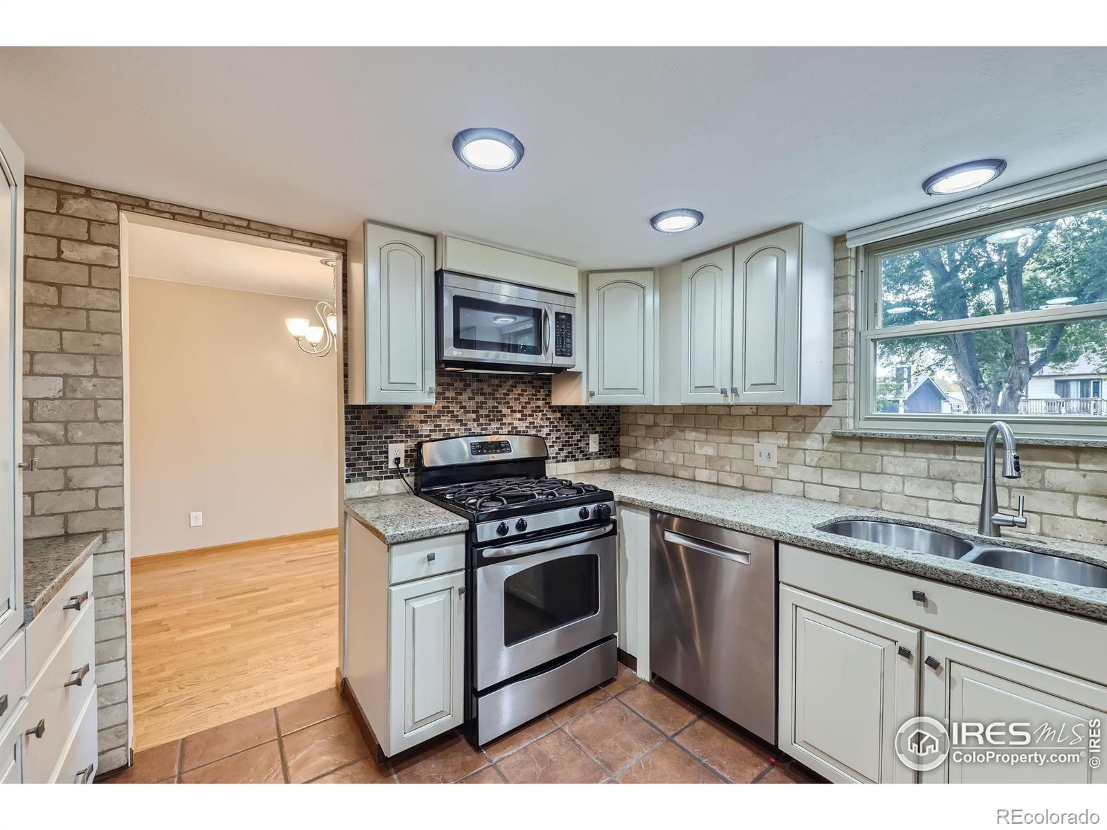 MLS Image #9 for 12519  maria circle,broomfield, Colorado