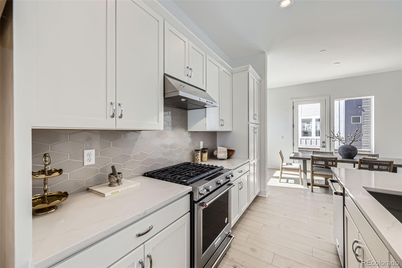 MLS Image #10 for 657  harness street,erie, Colorado