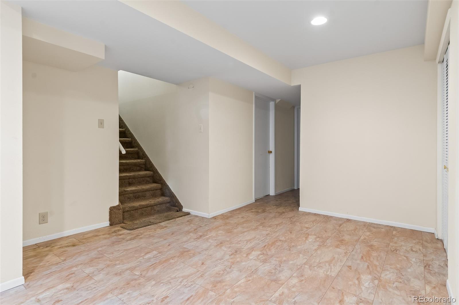 MLS Image #30 for 7291  avrum drive,denver, Colorado