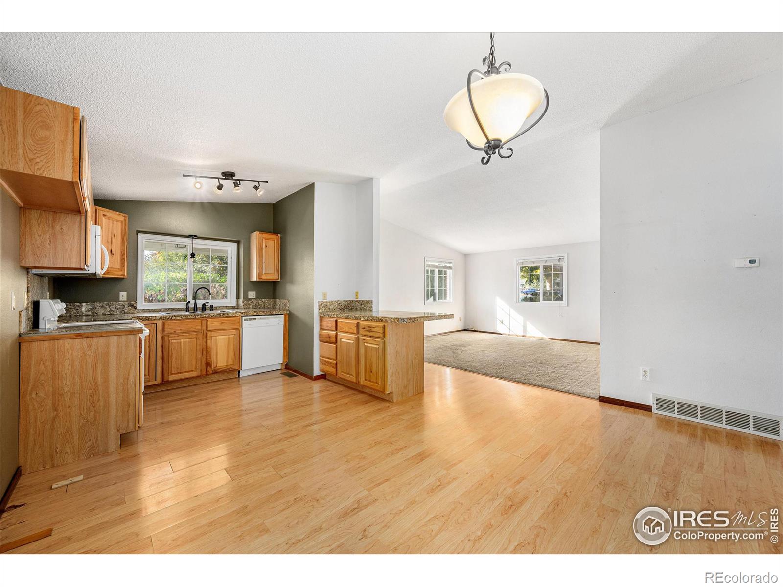 MLS Image #9 for 1645  hoffman drive,loveland, Colorado