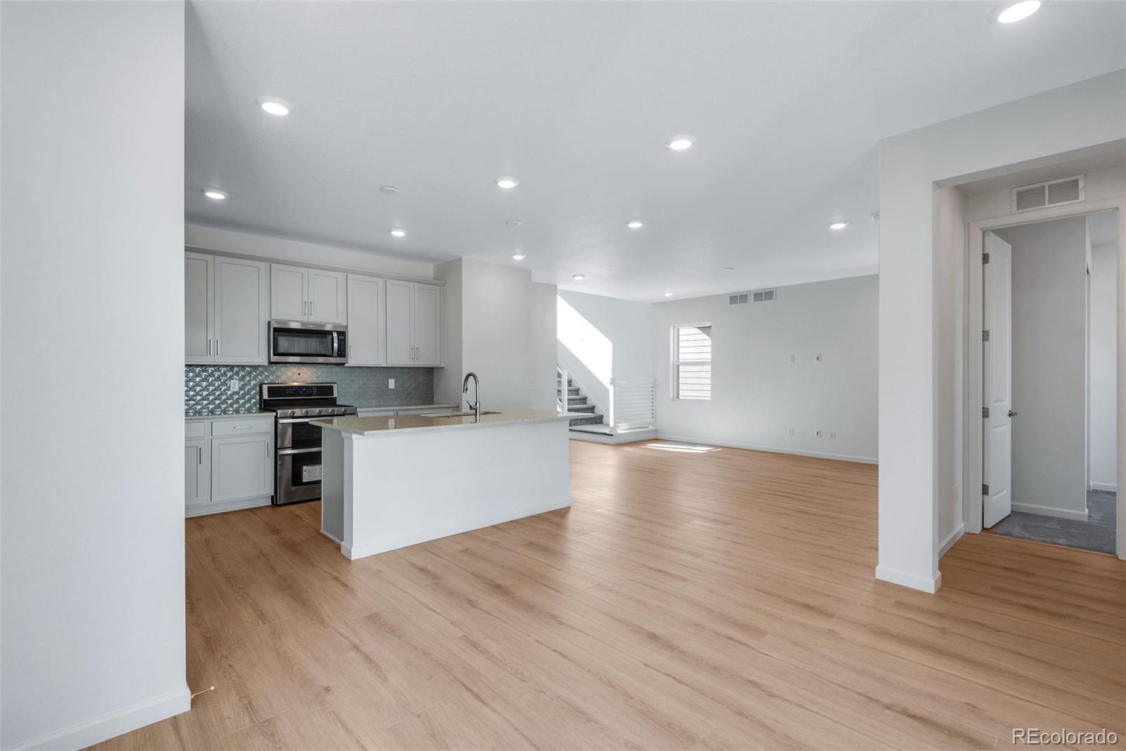 MLS Image #12 for 13521 e 99th place,commerce city, Colorado