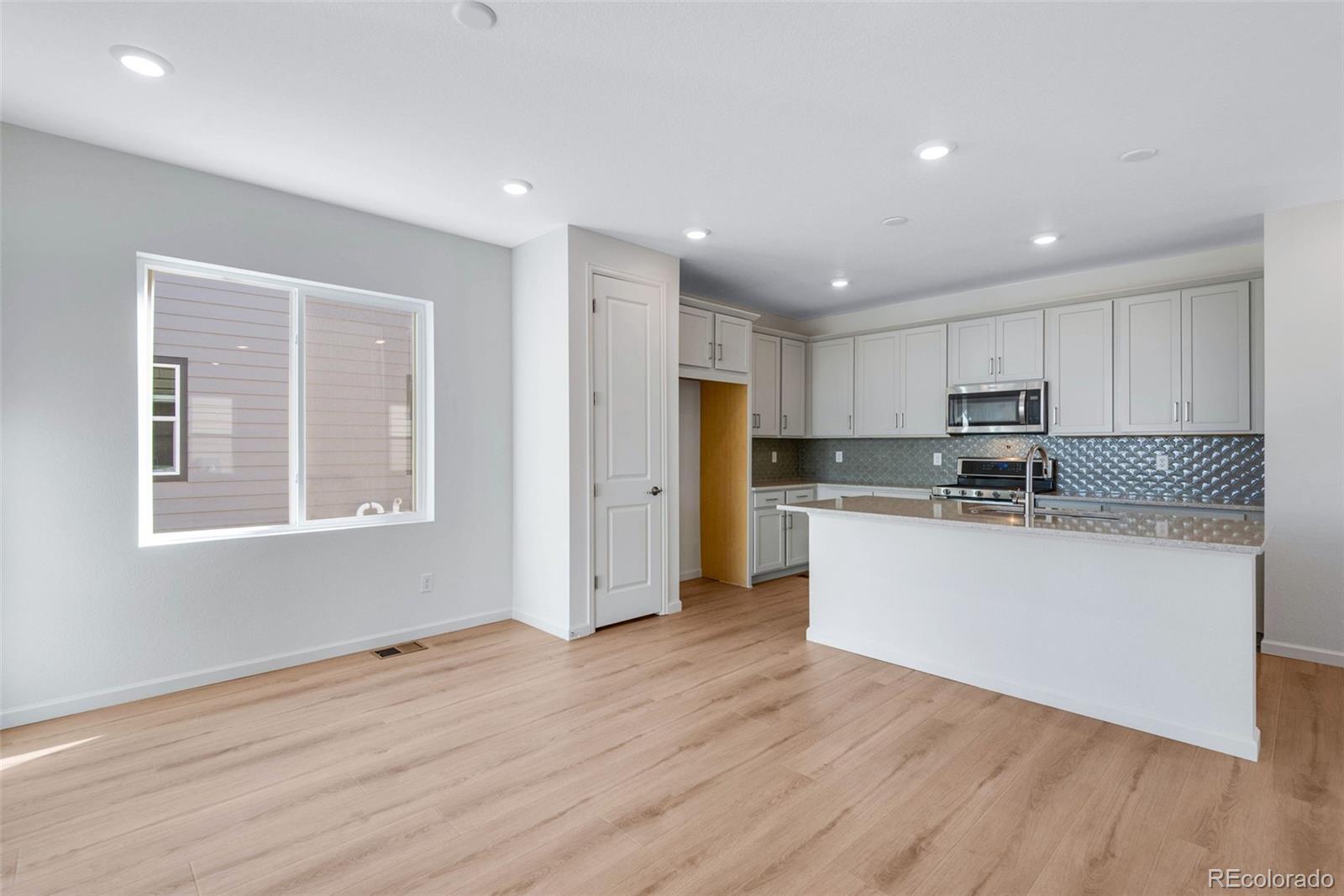 MLS Image #13 for 13521 e 99th place,commerce city, Colorado