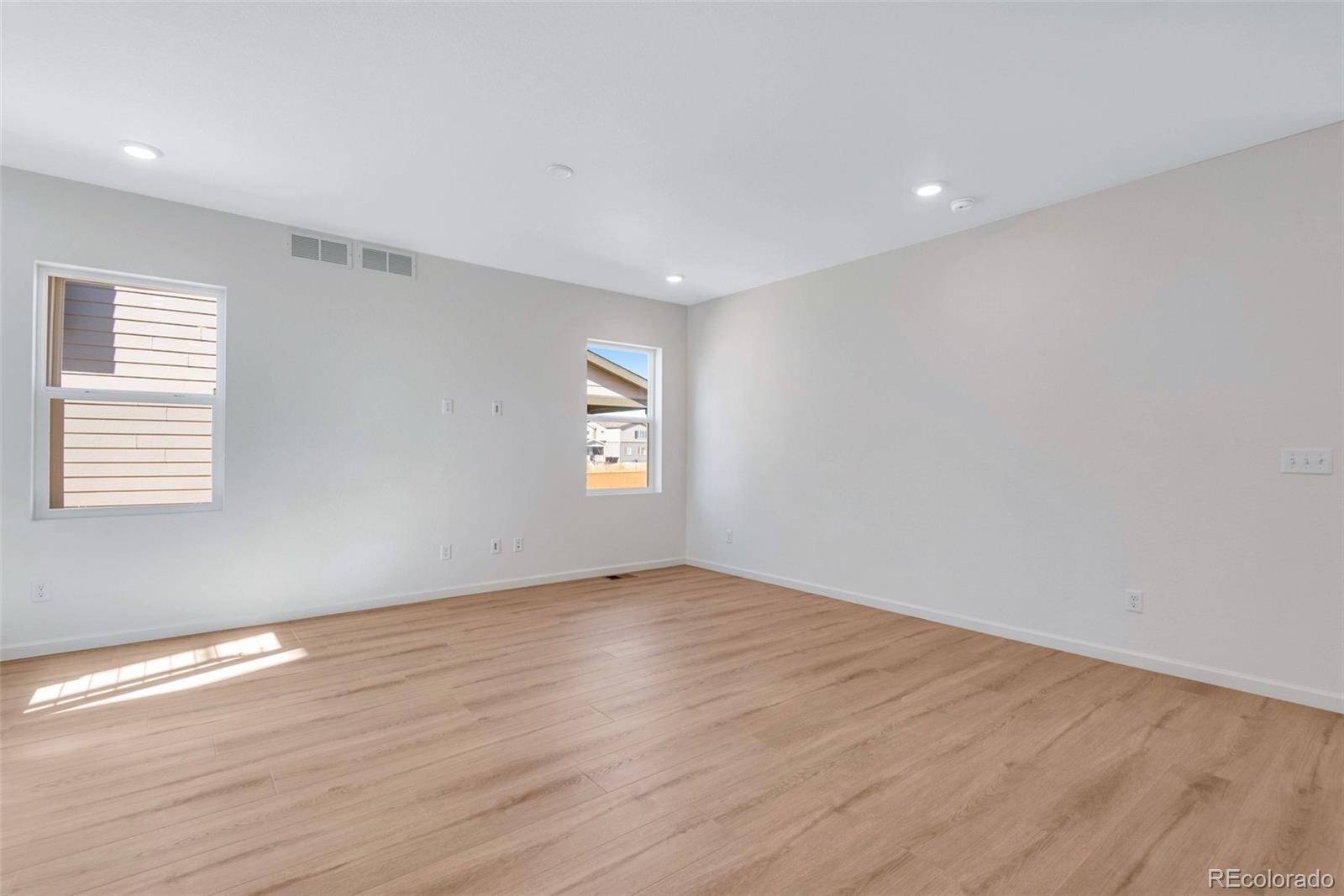 MLS Image #6 for 13521 e 99th place,commerce city, Colorado