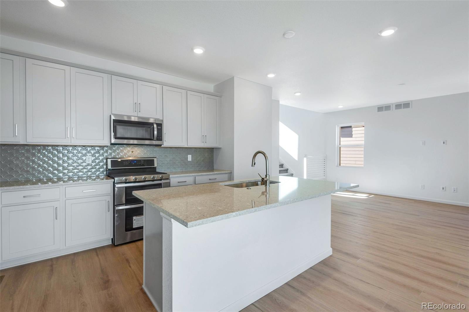 MLS Image #8 for 13521 e 99th place,commerce city, Colorado