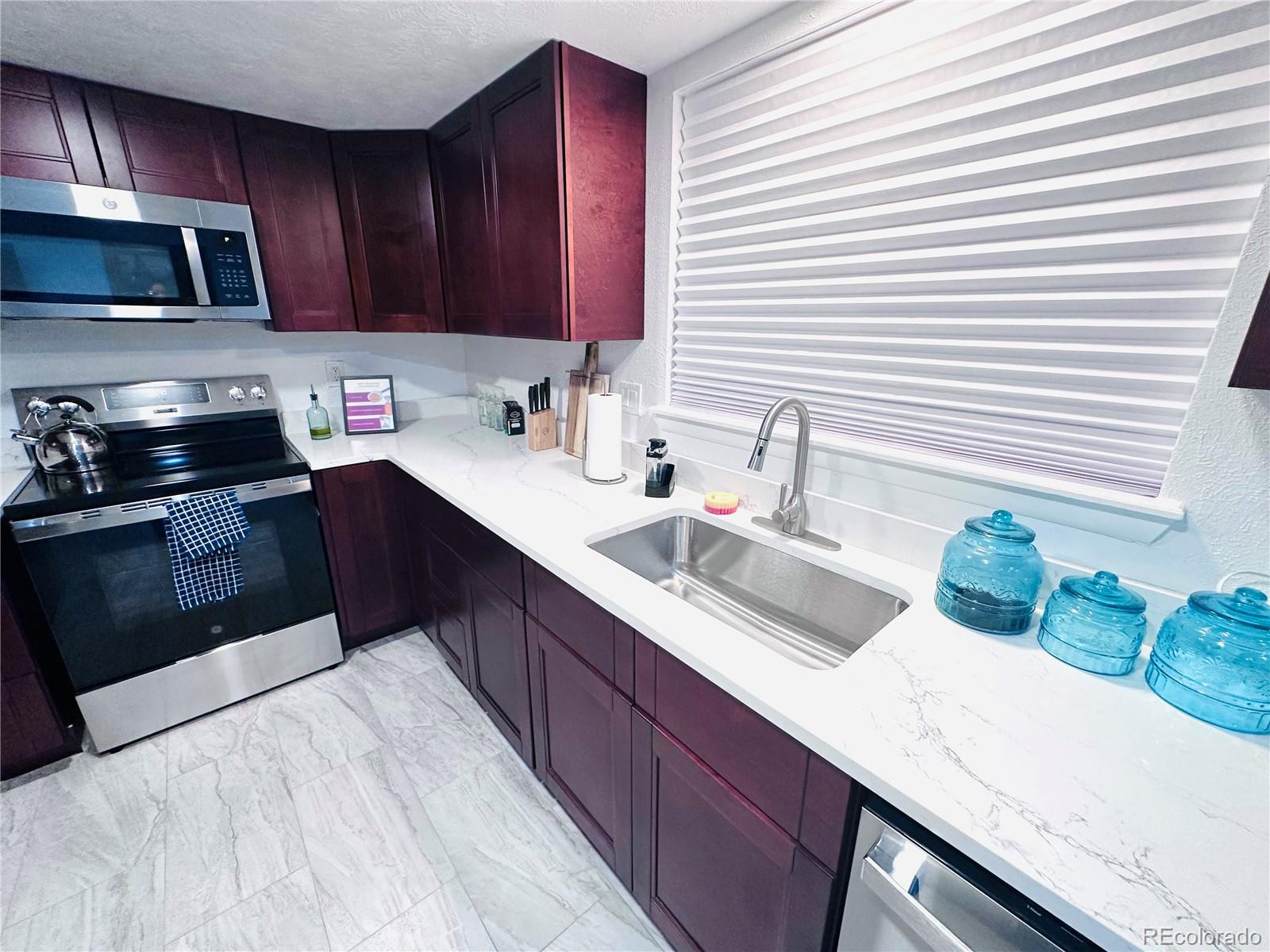 MLS Image #18 for 3901 s ensenada court,aurora, Colorado