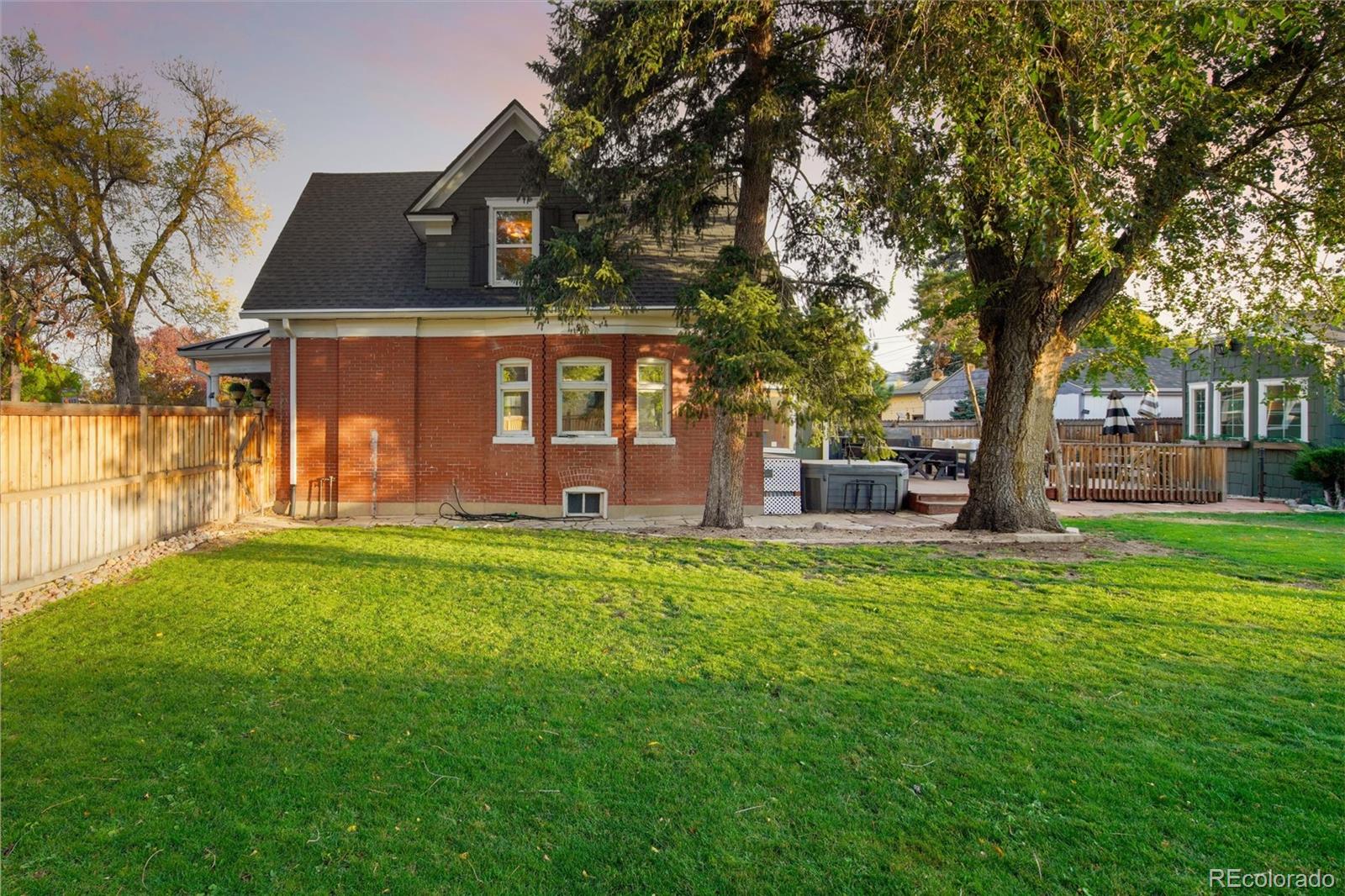 MLS Image #4 for 2088 s pennsylvania street,denver, Colorado