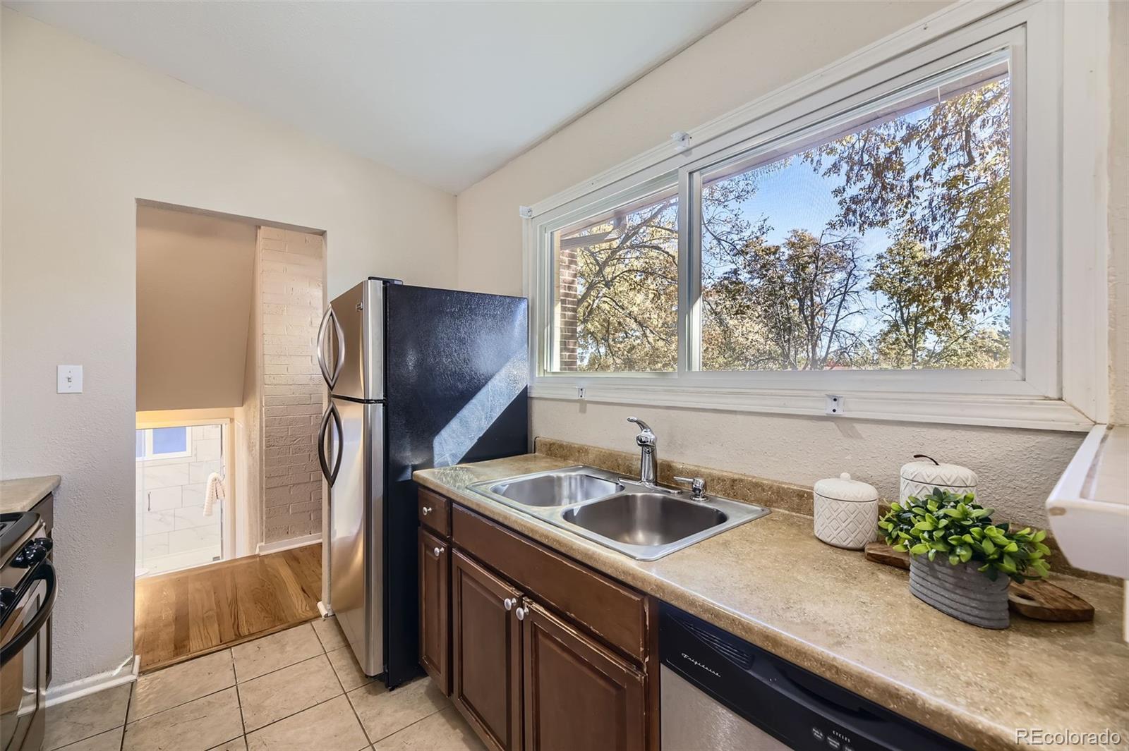 MLS Image #11 for 2623 s quitman street,denver, Colorado