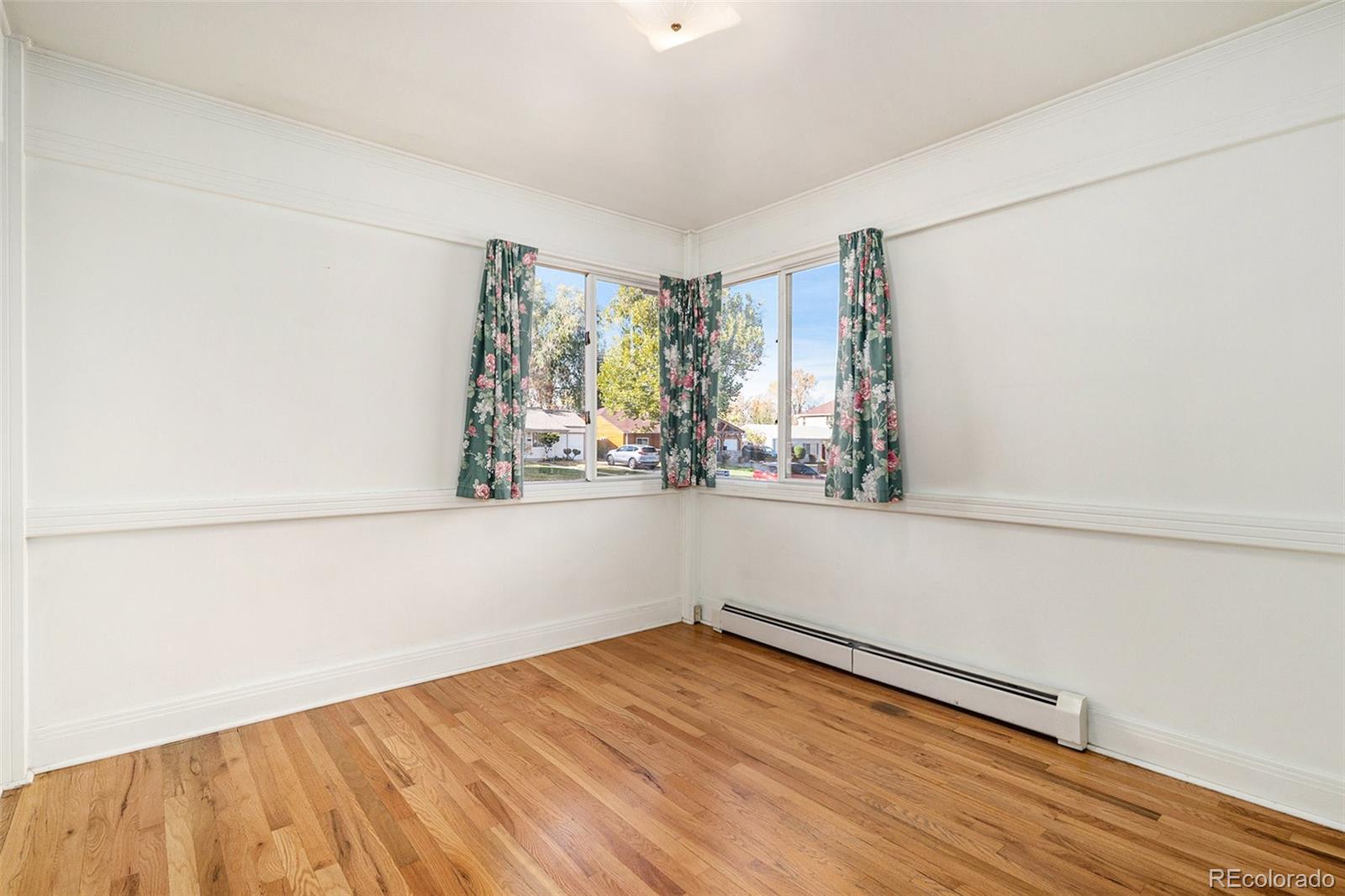 MLS Image #17 for 3074 s bellaire street,denver, Colorado