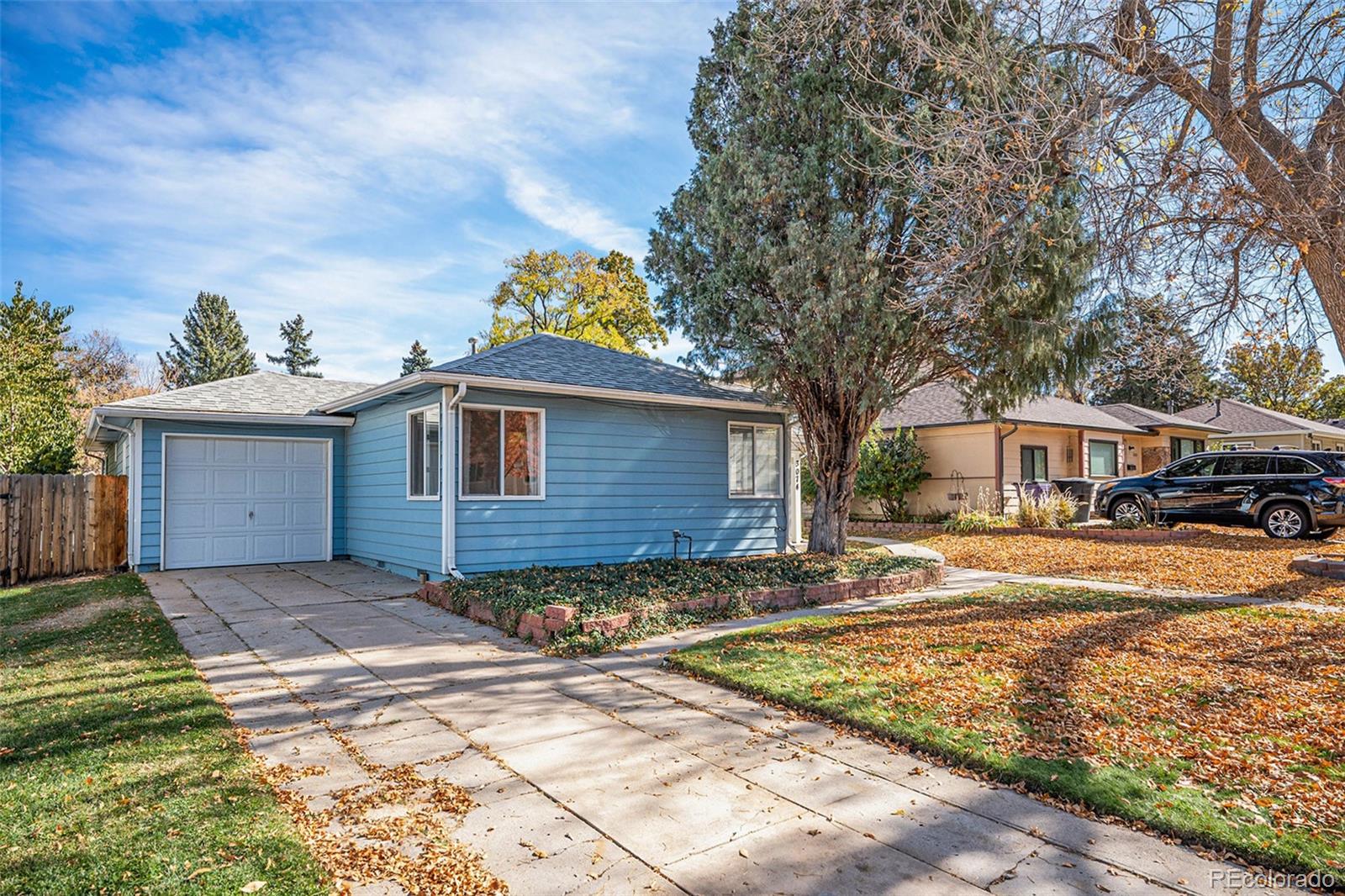 MLS Image #2 for 3074 s bellaire street,denver, Colorado