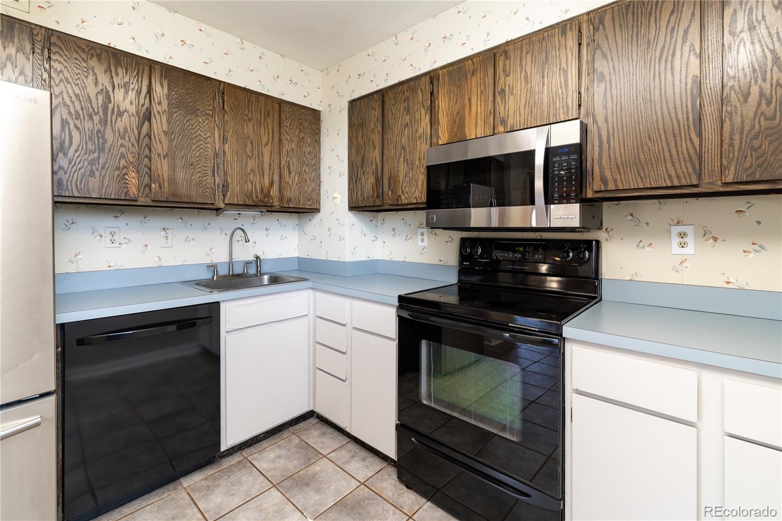 MLS Image #12 for 460 s marion parkway,denver, Colorado