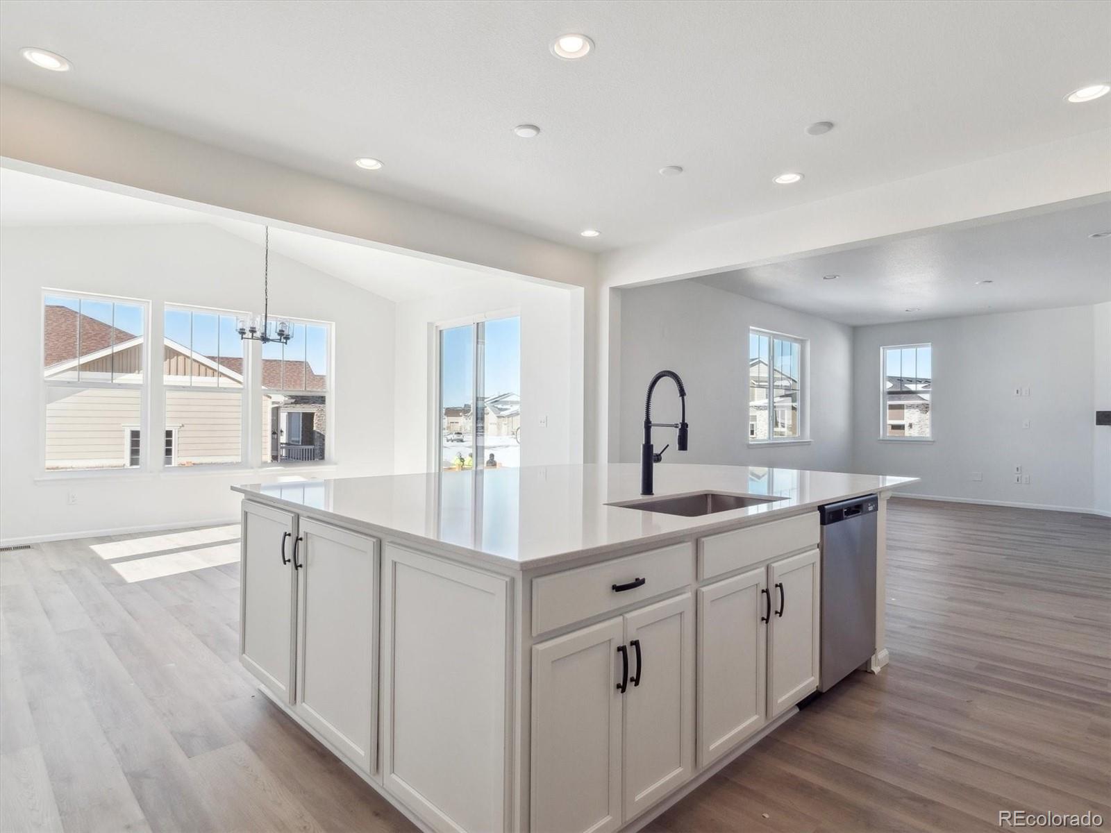 MLS Image #10 for 24520 e 36th avenue,aurora, Colorado