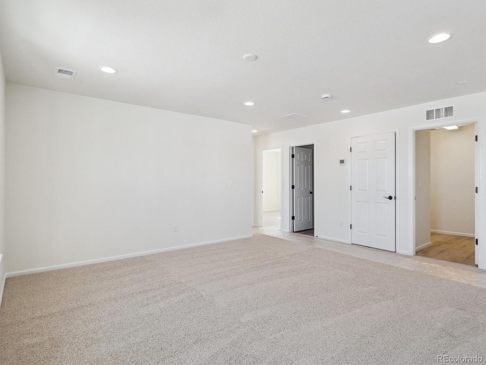 MLS Image #12 for 24520 e 36th avenue,aurora, Colorado