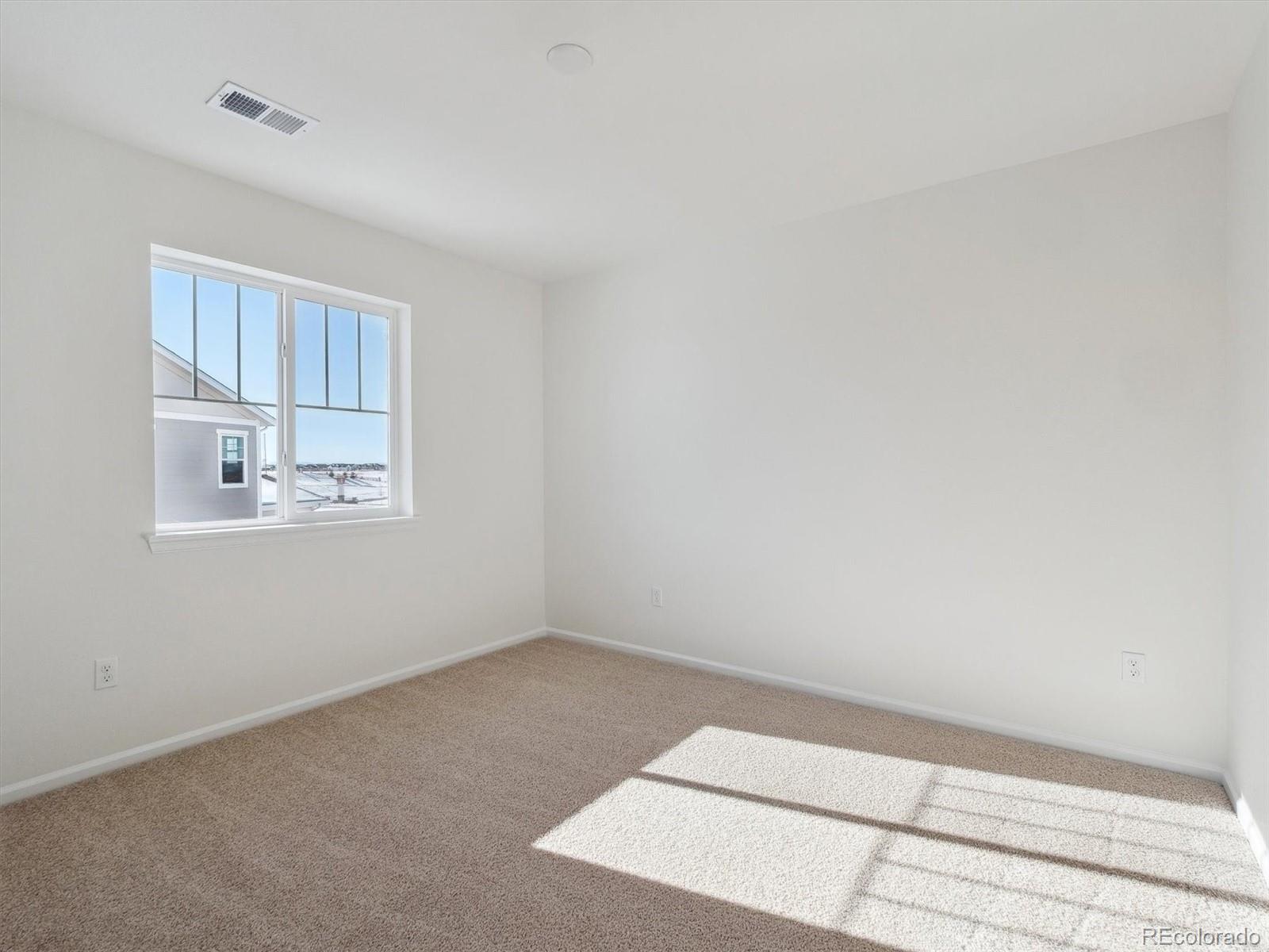 MLS Image #16 for 24520 e 36th avenue,aurora, Colorado