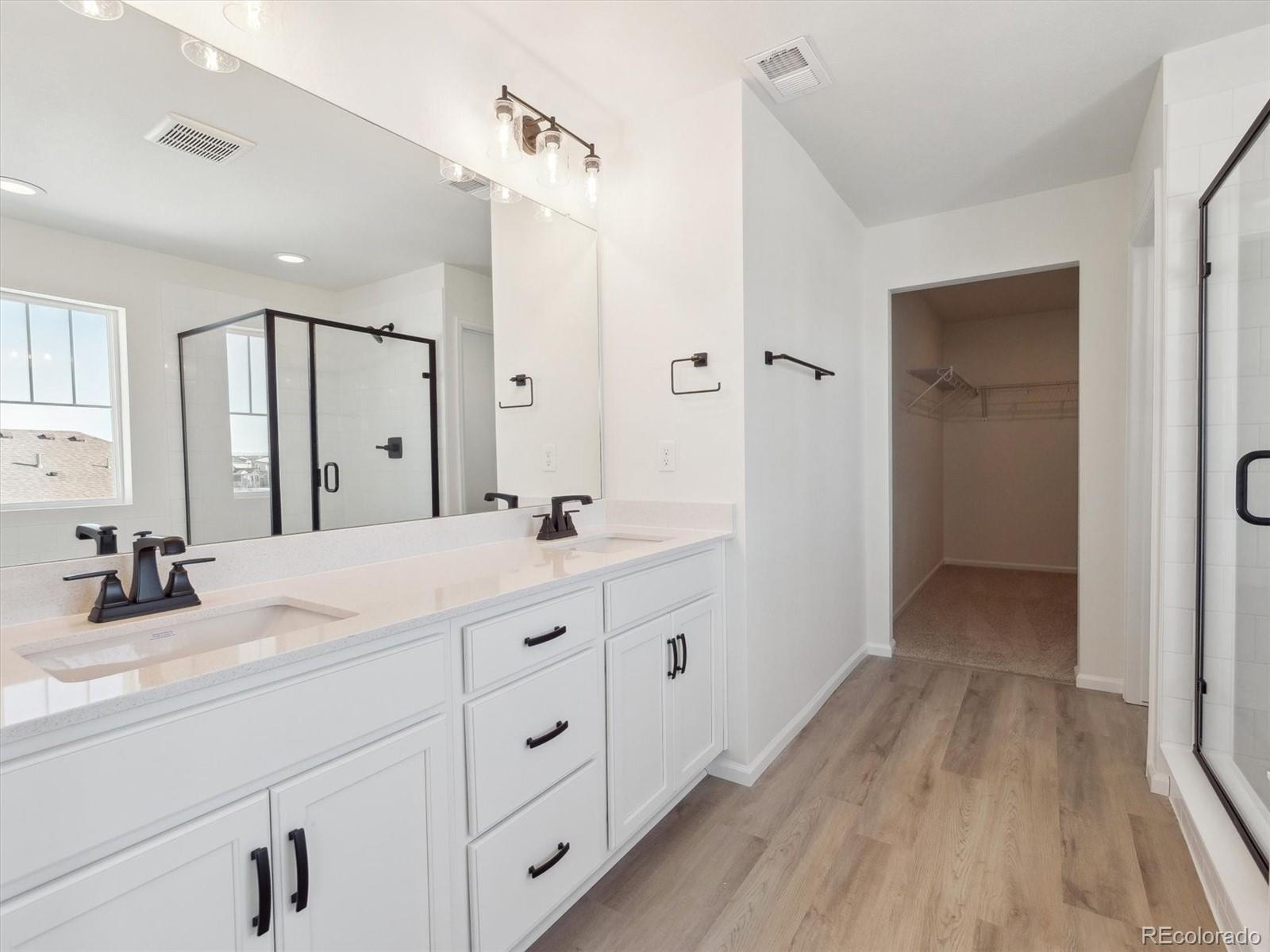 MLS Image #20 for 24520 e 36th avenue,aurora, Colorado